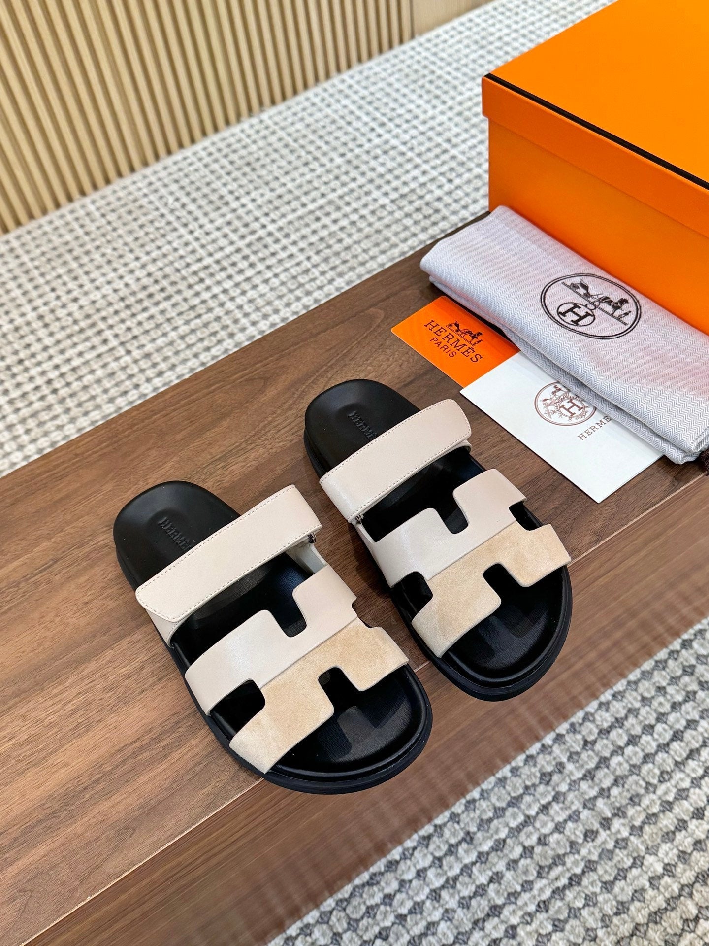 HM 2025 Chypre Sandals Beige Suede Calfskin 294383