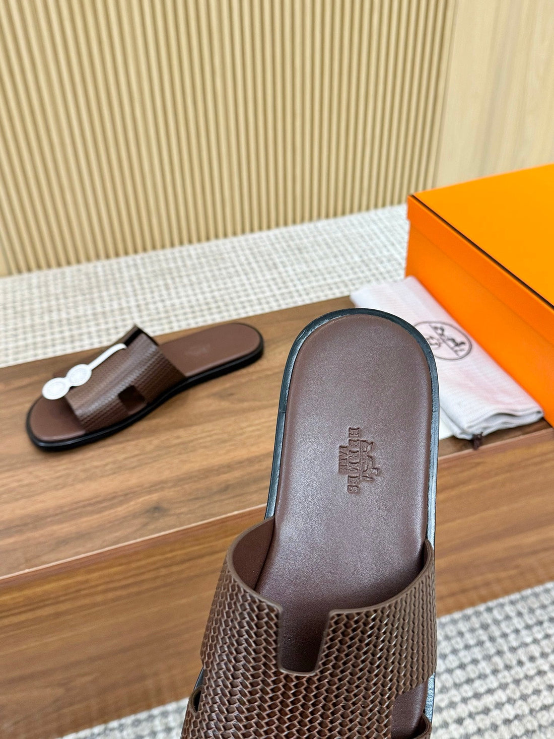 HM Izmir Sandal Dark Brown Rose Leather 294340