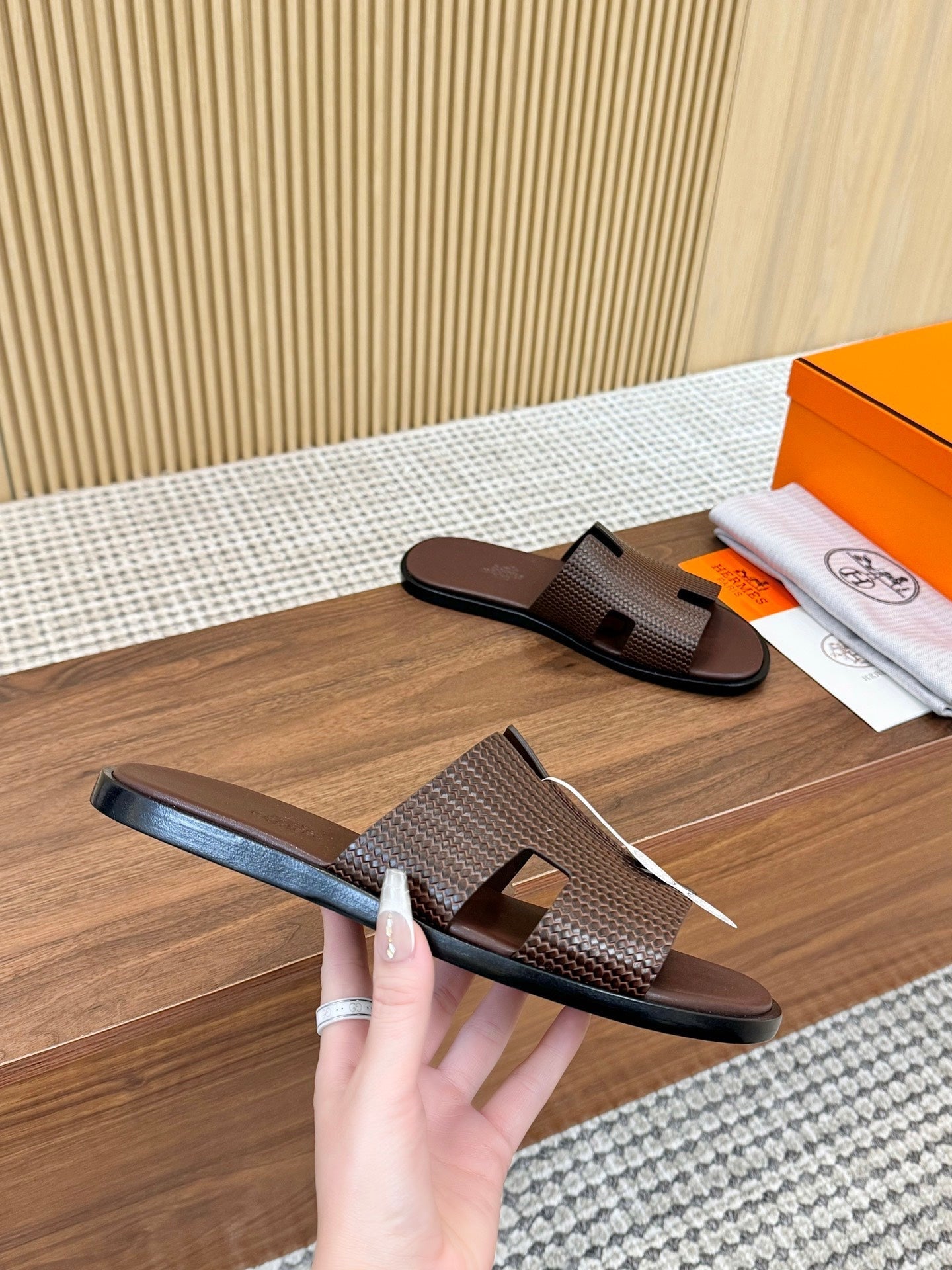 HM Izmir Sandal Dark Brown Rose Leather 294340