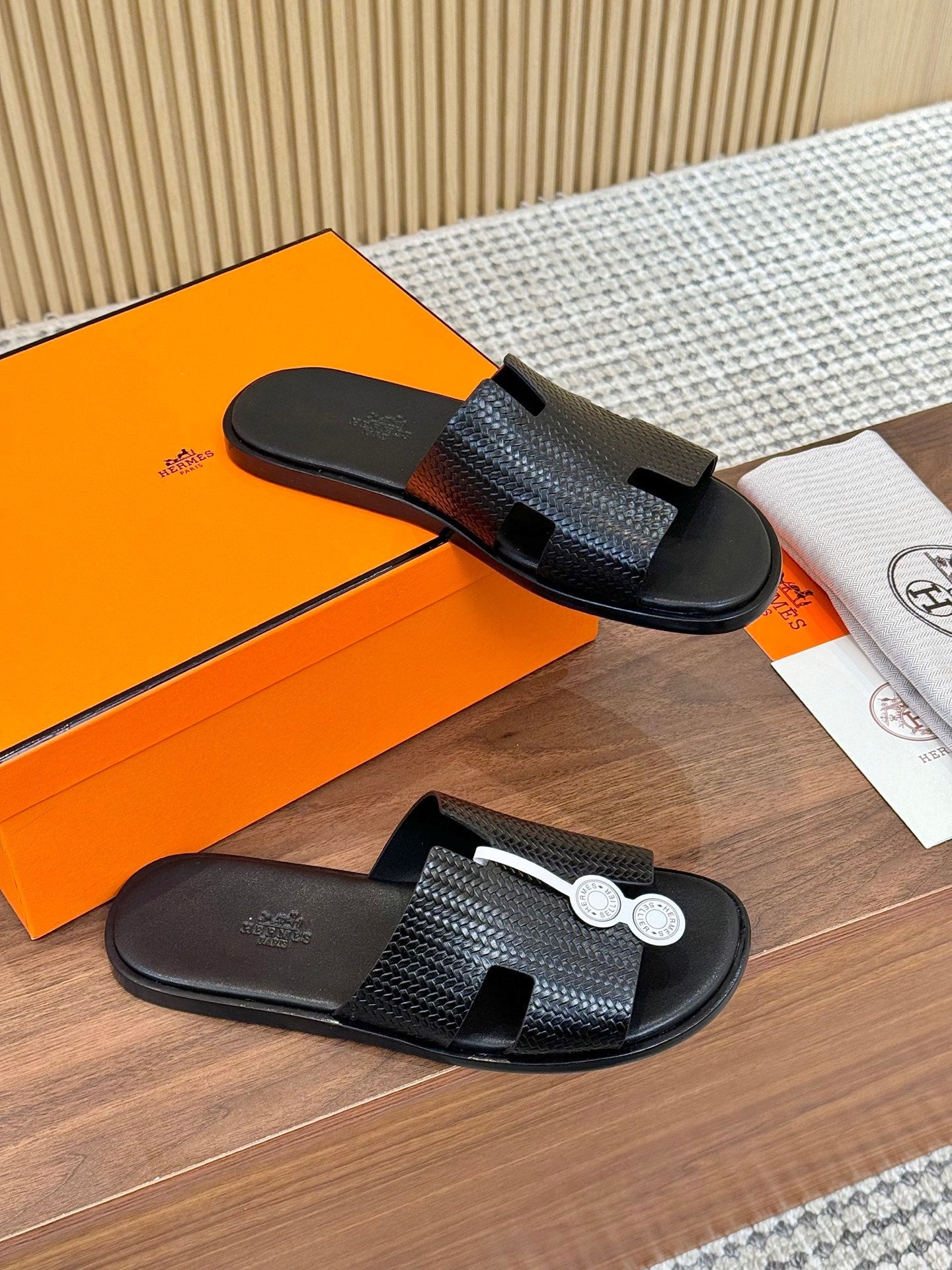 HM Izmir Sandal Black Rose Leather 294342