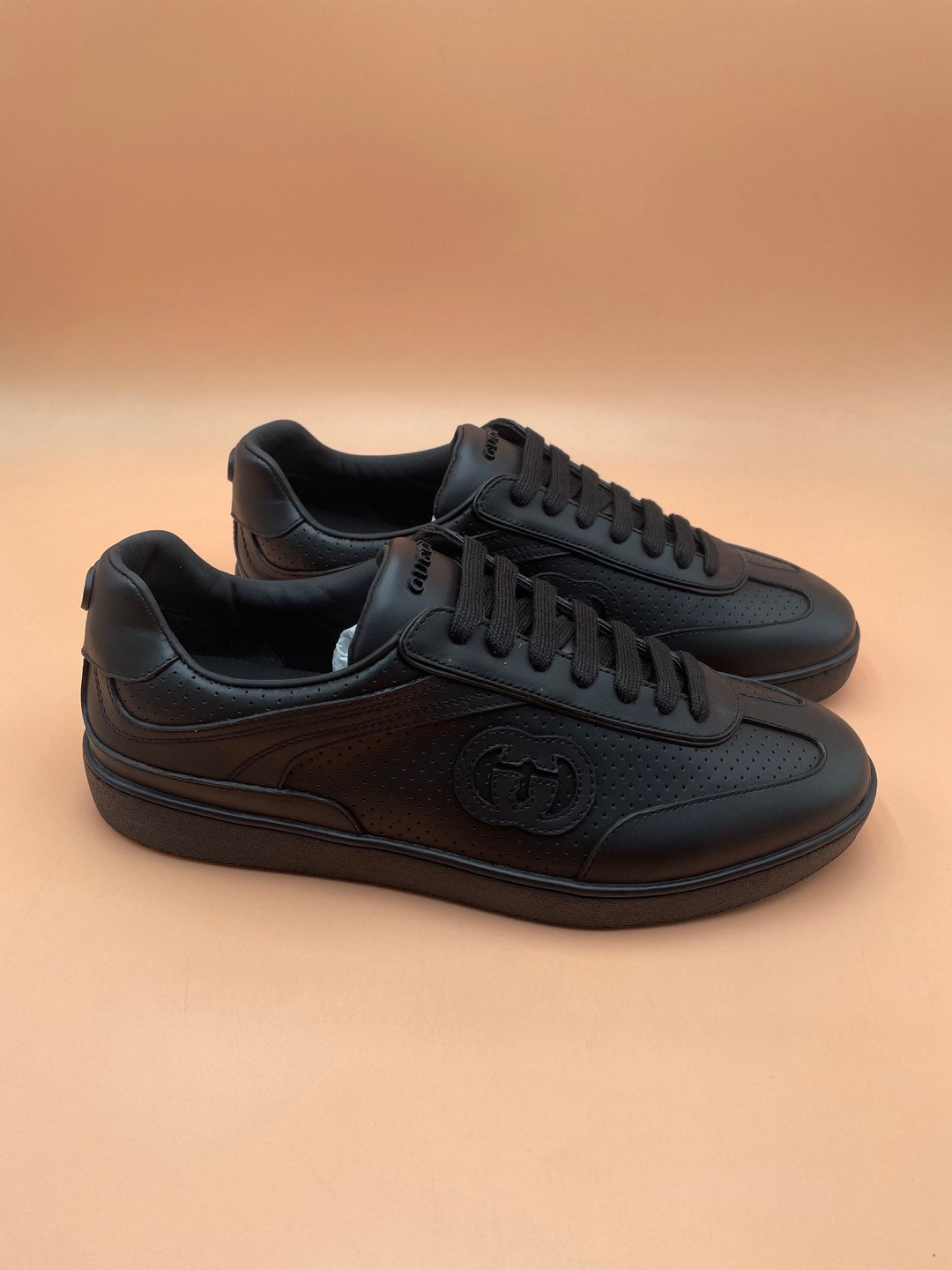 GG Men's G75 Sneaker Black Cowhide 523546