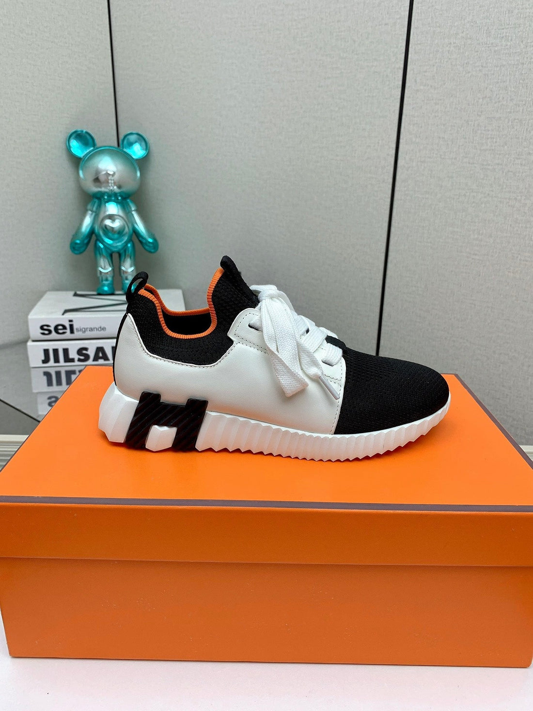 HM Depart Slip-on Sneaker In Black Woven Fabric 106332