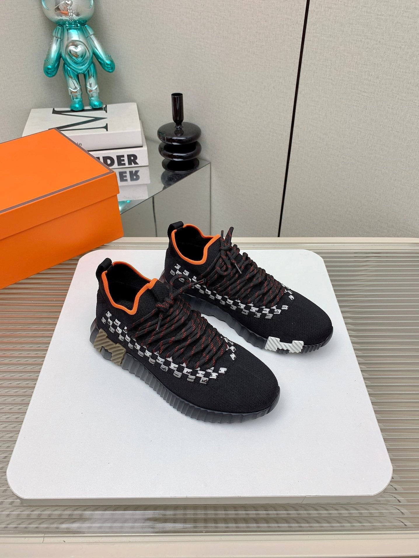 HM Flex slip-on sneaker In Black Woven Fabric 106320