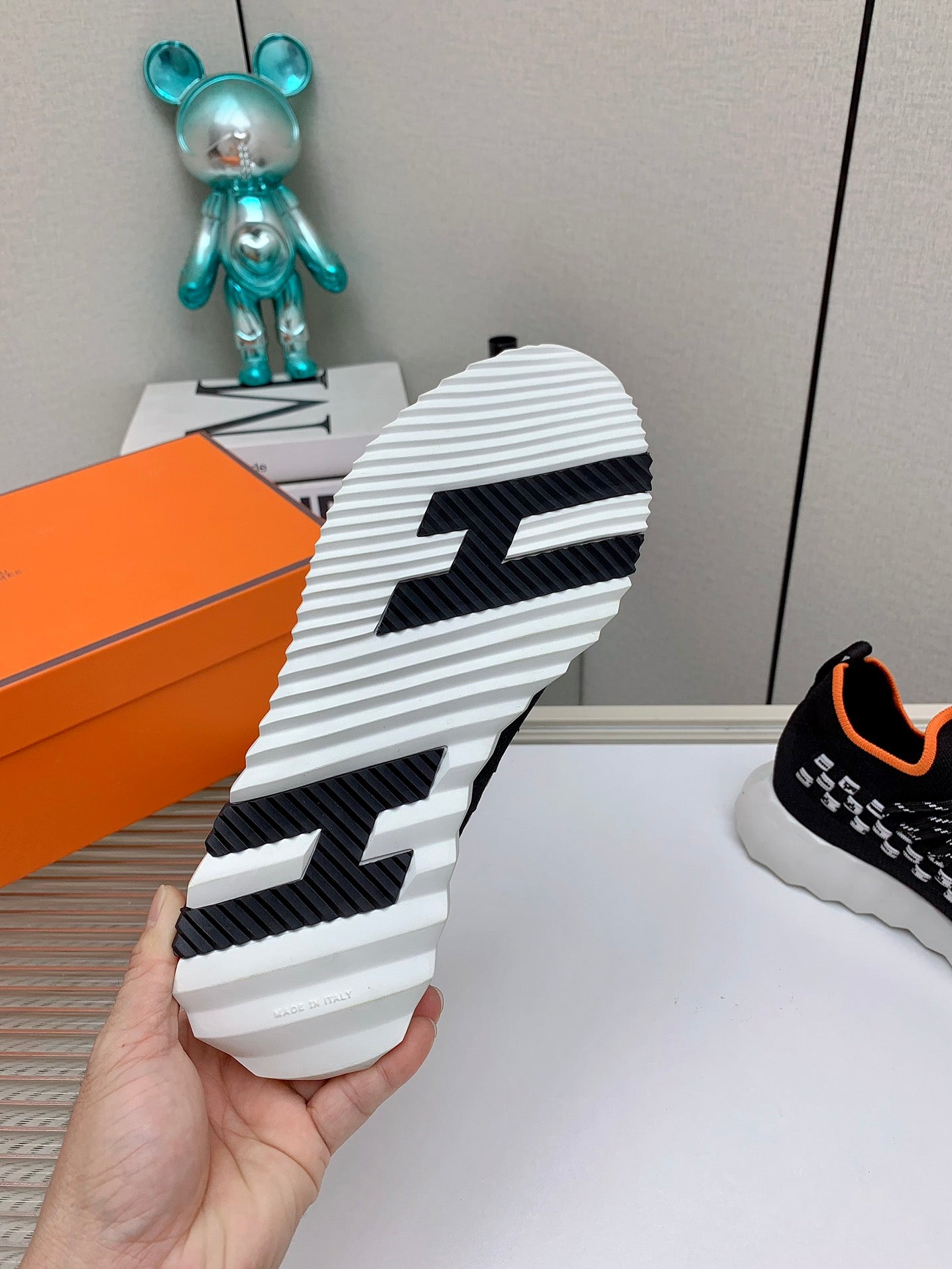 HM Flex slip-on sneaker In Black Woven Fabric 106318