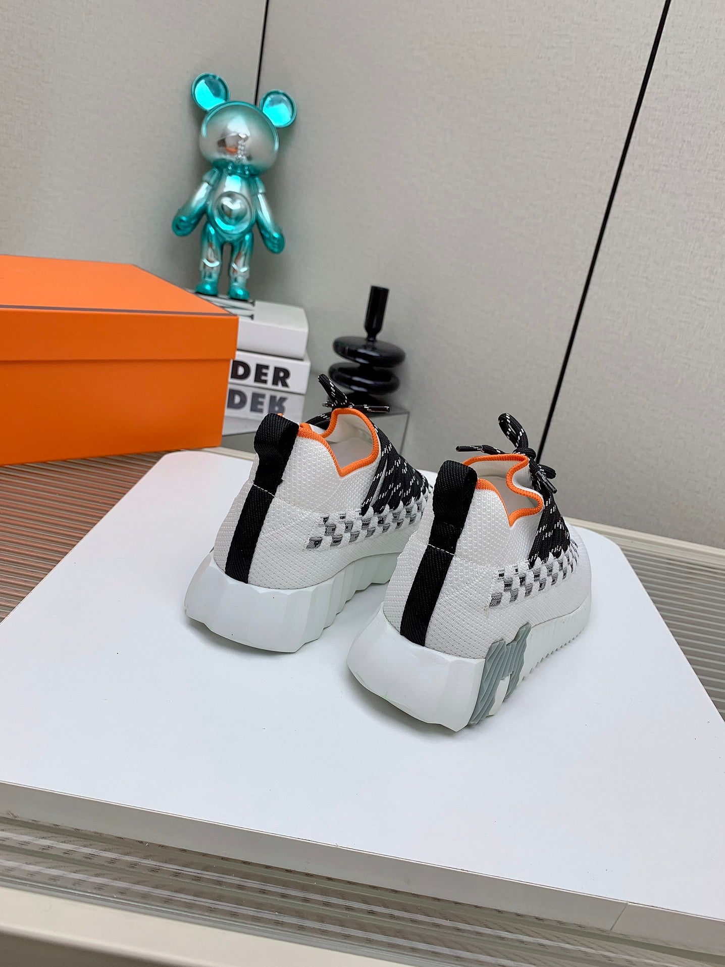 HM Flex slip-on sneaker In White Woven Fabric 106315