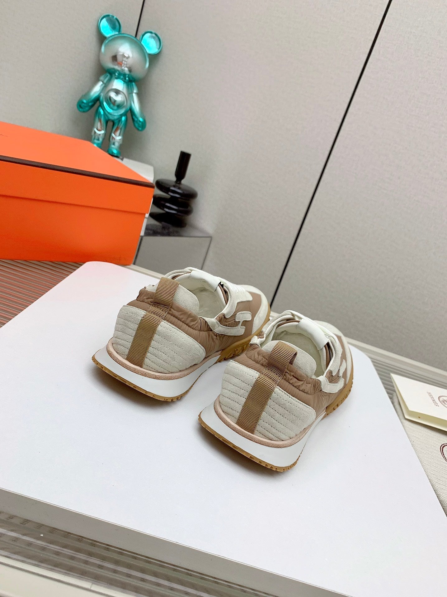 HM Jet Sneaker 20MM Brown Wind Cloth 106380