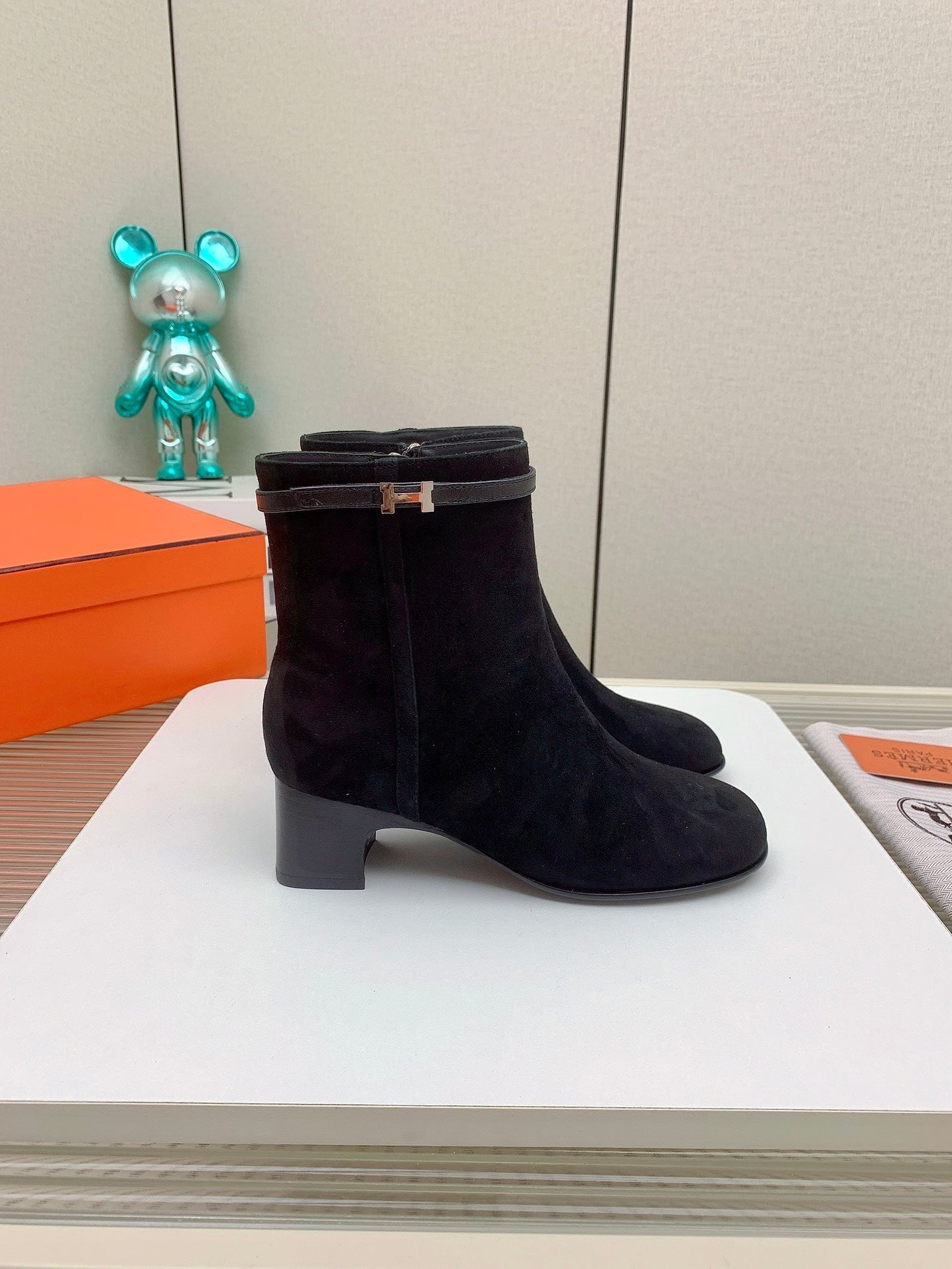 HM Imperial 50 Ankle Boot Black Suede  971342