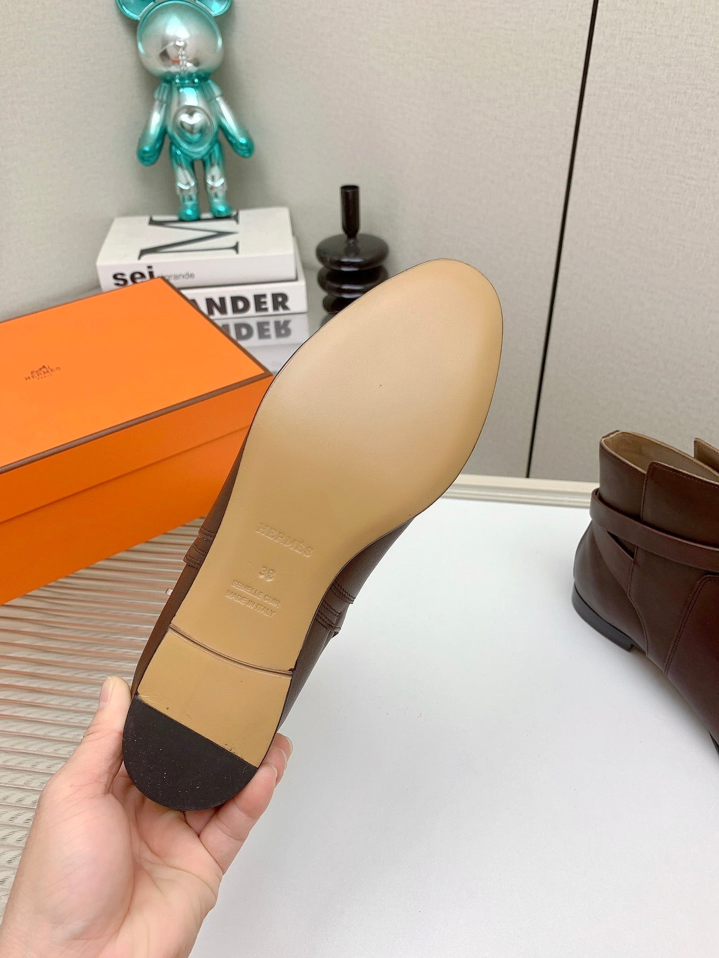 HM Neo Ankle Boot Earth Brown Calfskin 971365