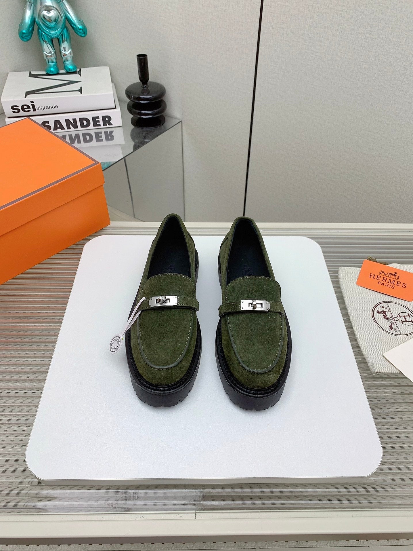 HM Icone Loafer Moss Green Suede 971403