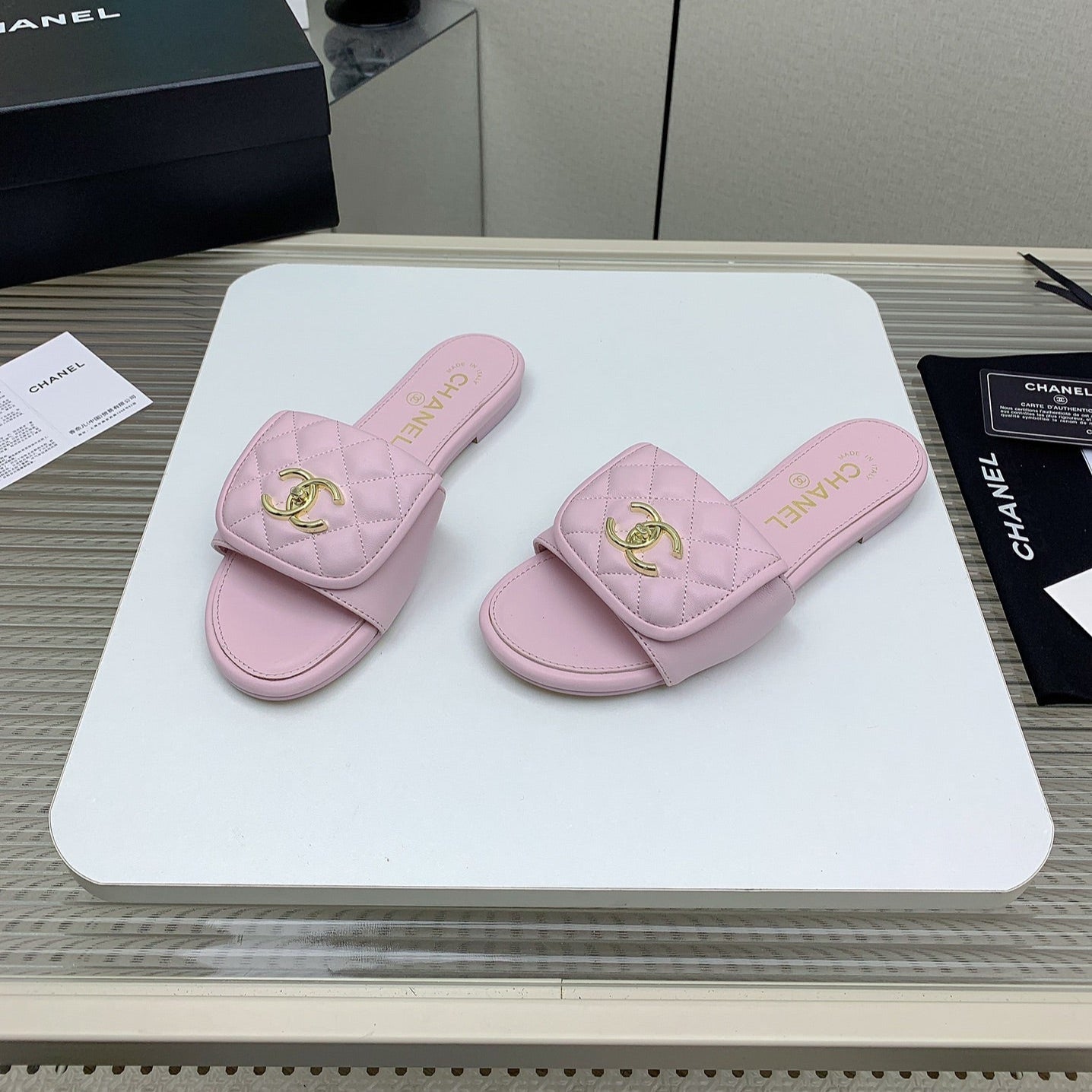 CC Slippers In Light Pink Quilted Lambskin 148965