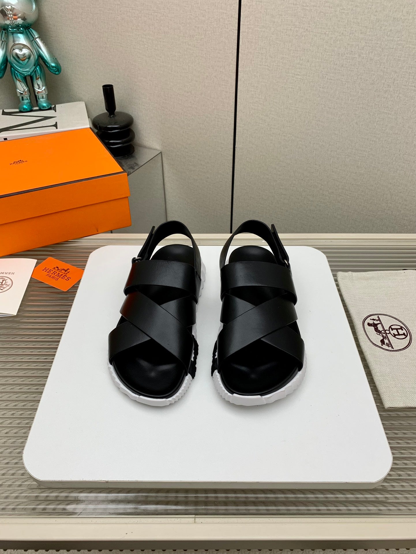 HM 25 Electric Sandal Cowhide and Rubber 245618