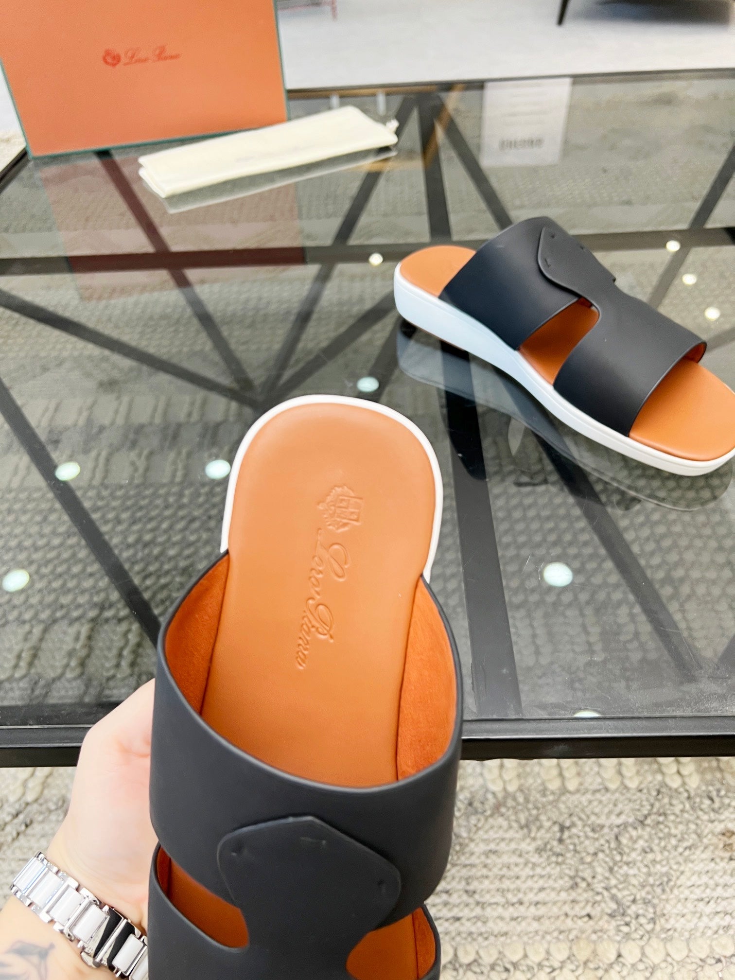 LP CROSSOVER SLIPPERS BLACK CALFSKIN