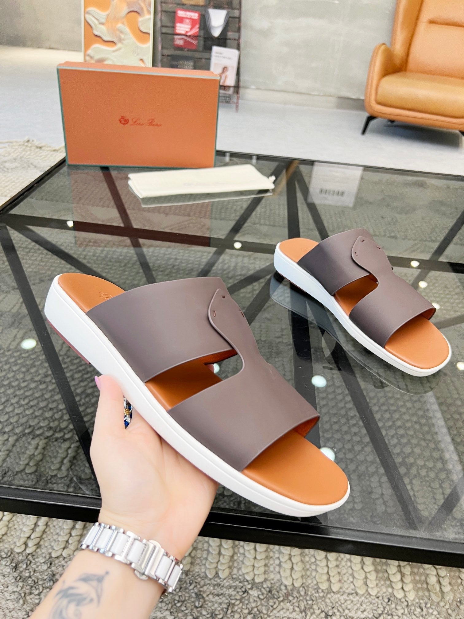 LP CROSSOVER SLIPPERS CHOCOLATE CALFSKIN