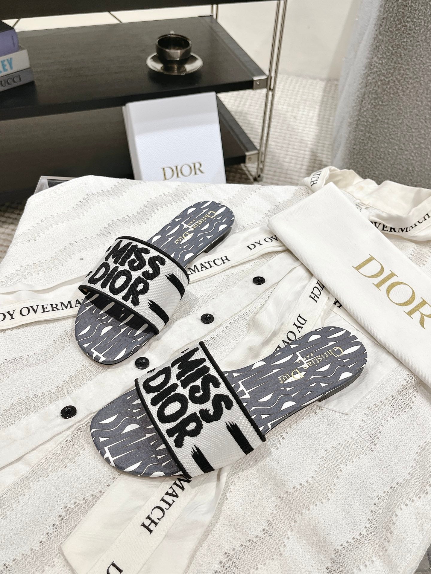 CD 25 Slippers Cotton Fabric 241434