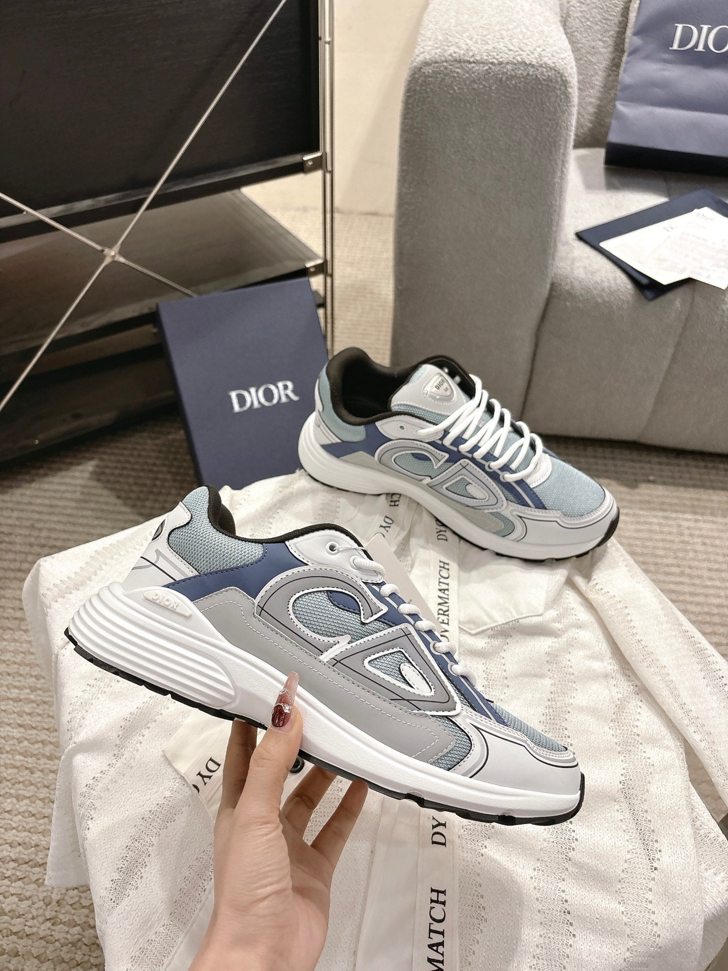 CD B30 Sneakers White Light Blue Technology Fabric