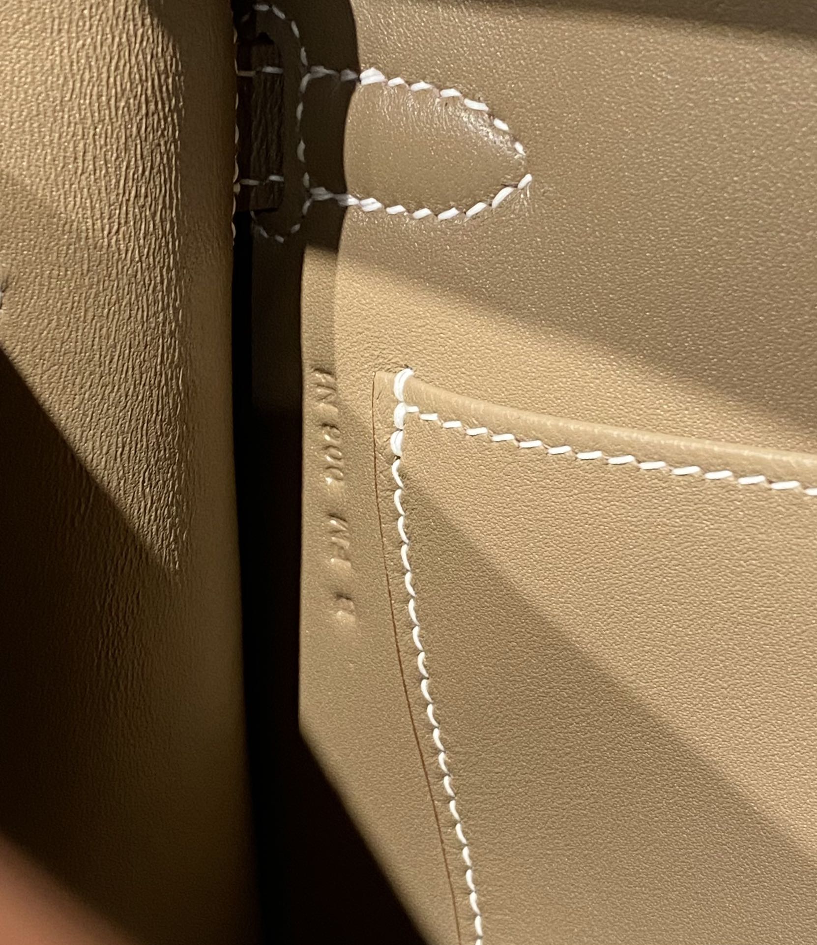 HM Kelly Elan 27cm Brown Leather Ghw