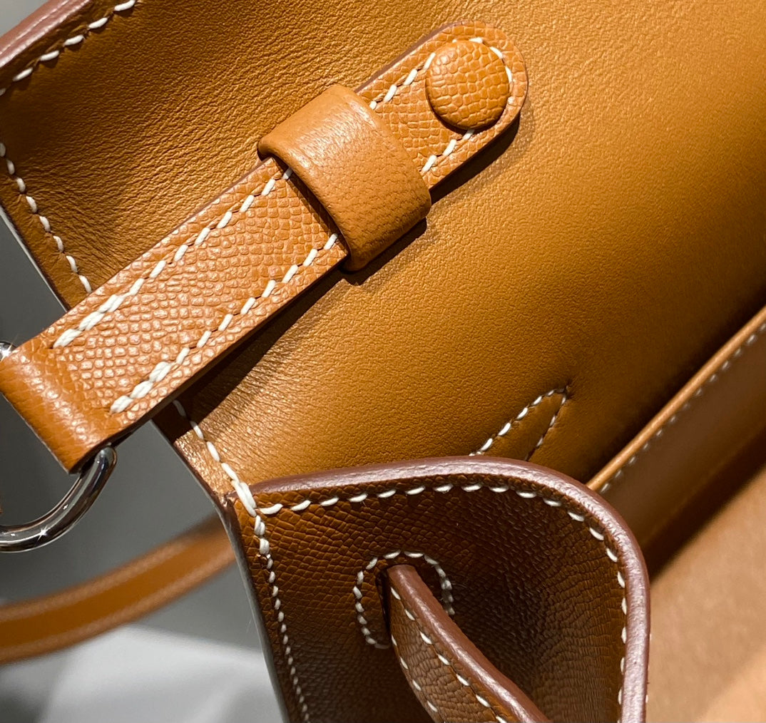 HM Kelly Elan 27cm Gold Leather Shw