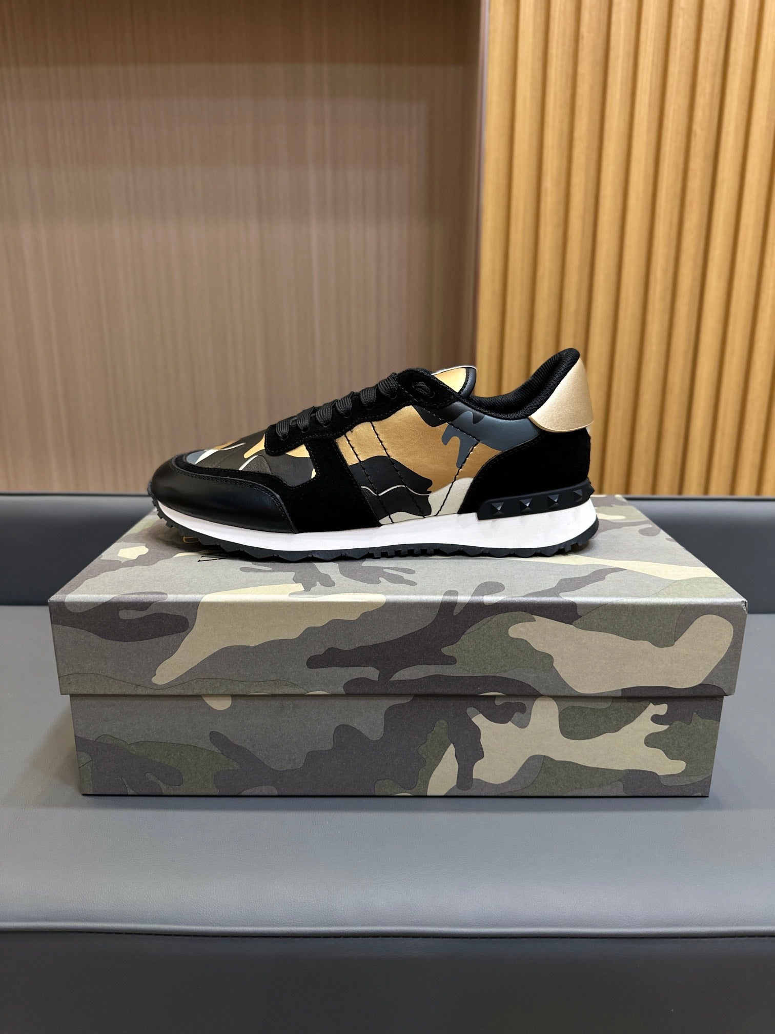 VT 25 Rockrunner Sneaker Camouflage  Sheepskin 349045