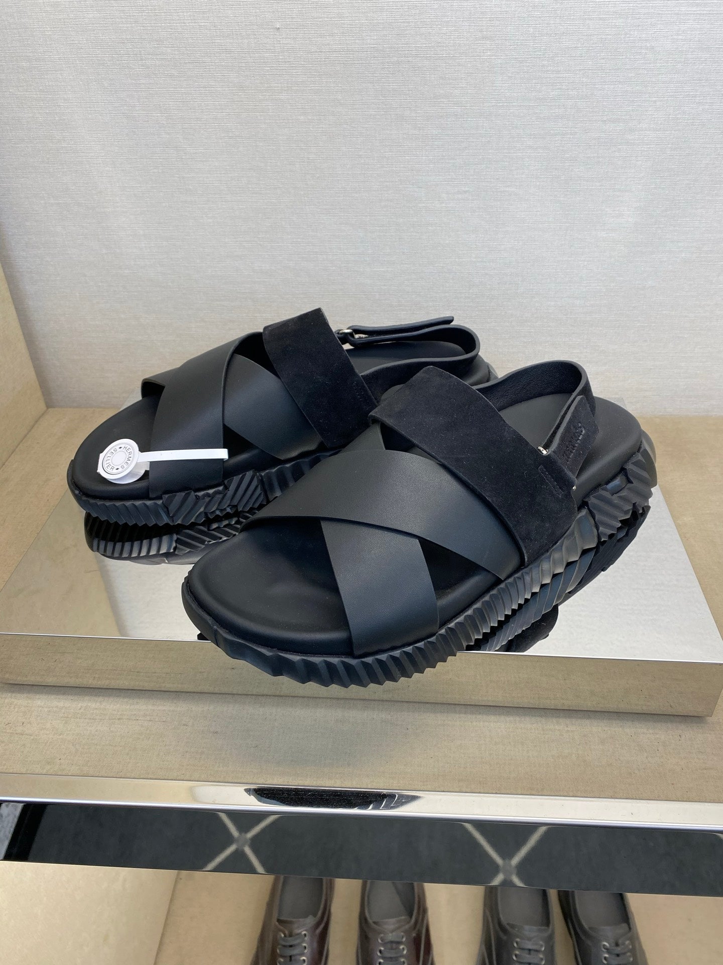 HM Men's Electric Sandals Black Suede Calfskin 602591