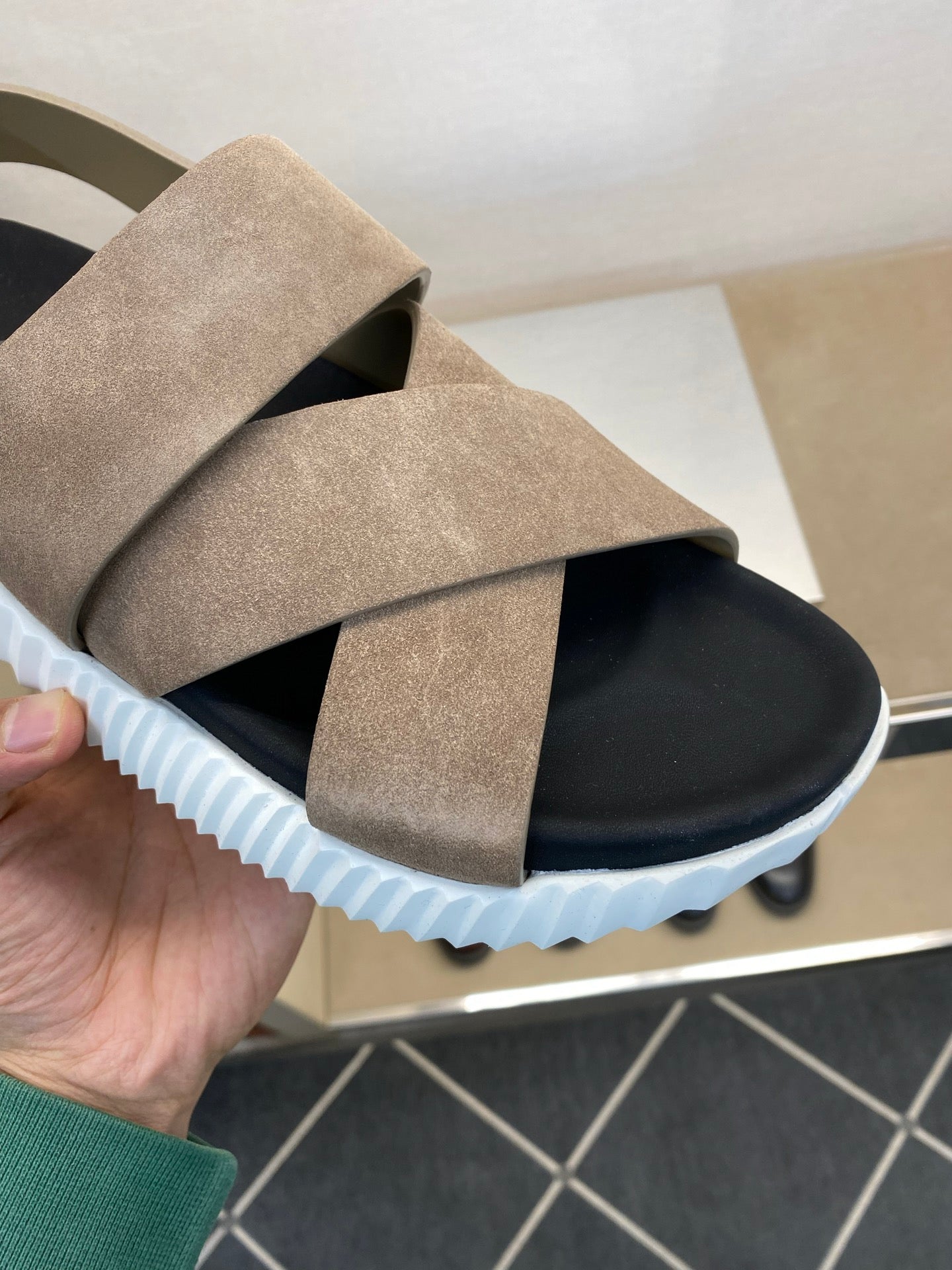 HM Men's Electric Sandals Beige Suede 602593