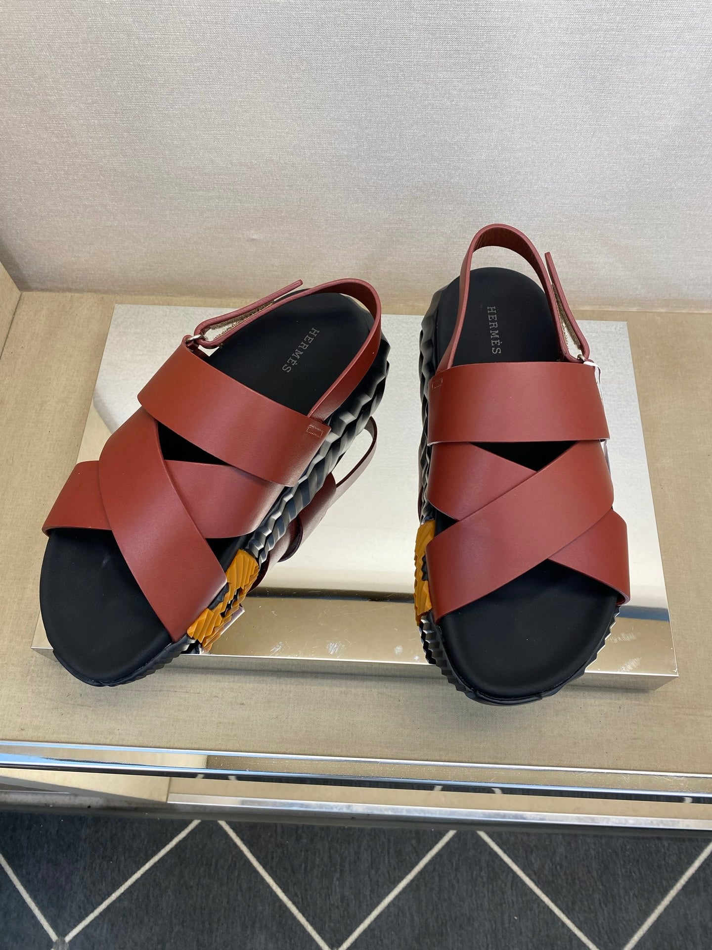 HM Men's Electric Sandals Red Calfskin 602597