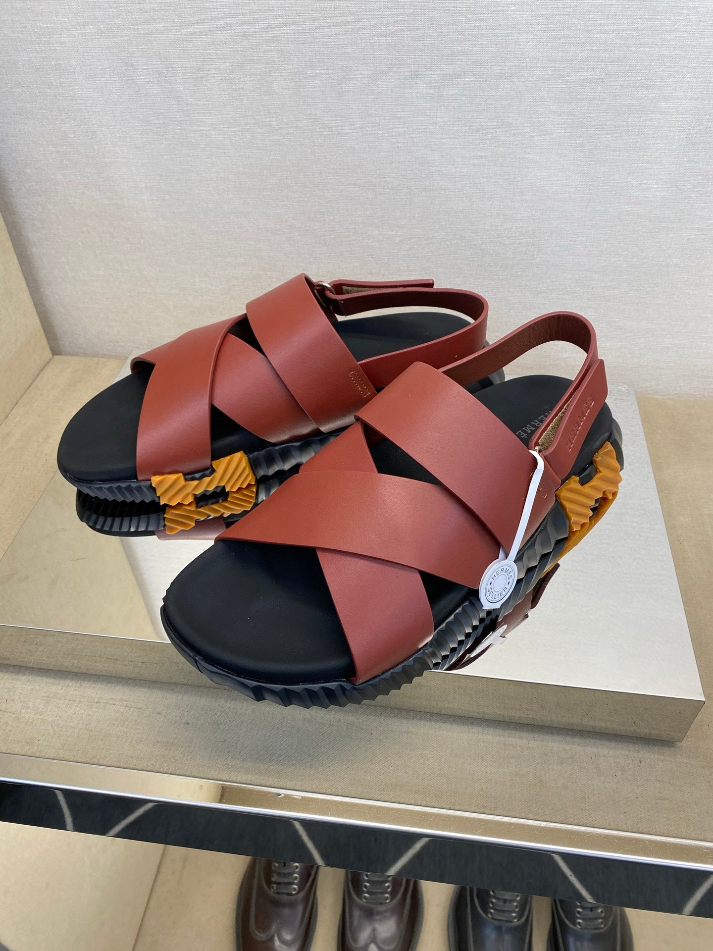 HM Men's Electric Sandals Red Calfskin 602597