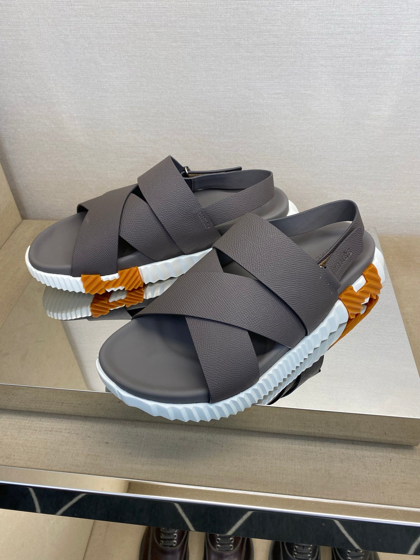 HM Men's Electric Sandals Dark Grey Calfskin 602600