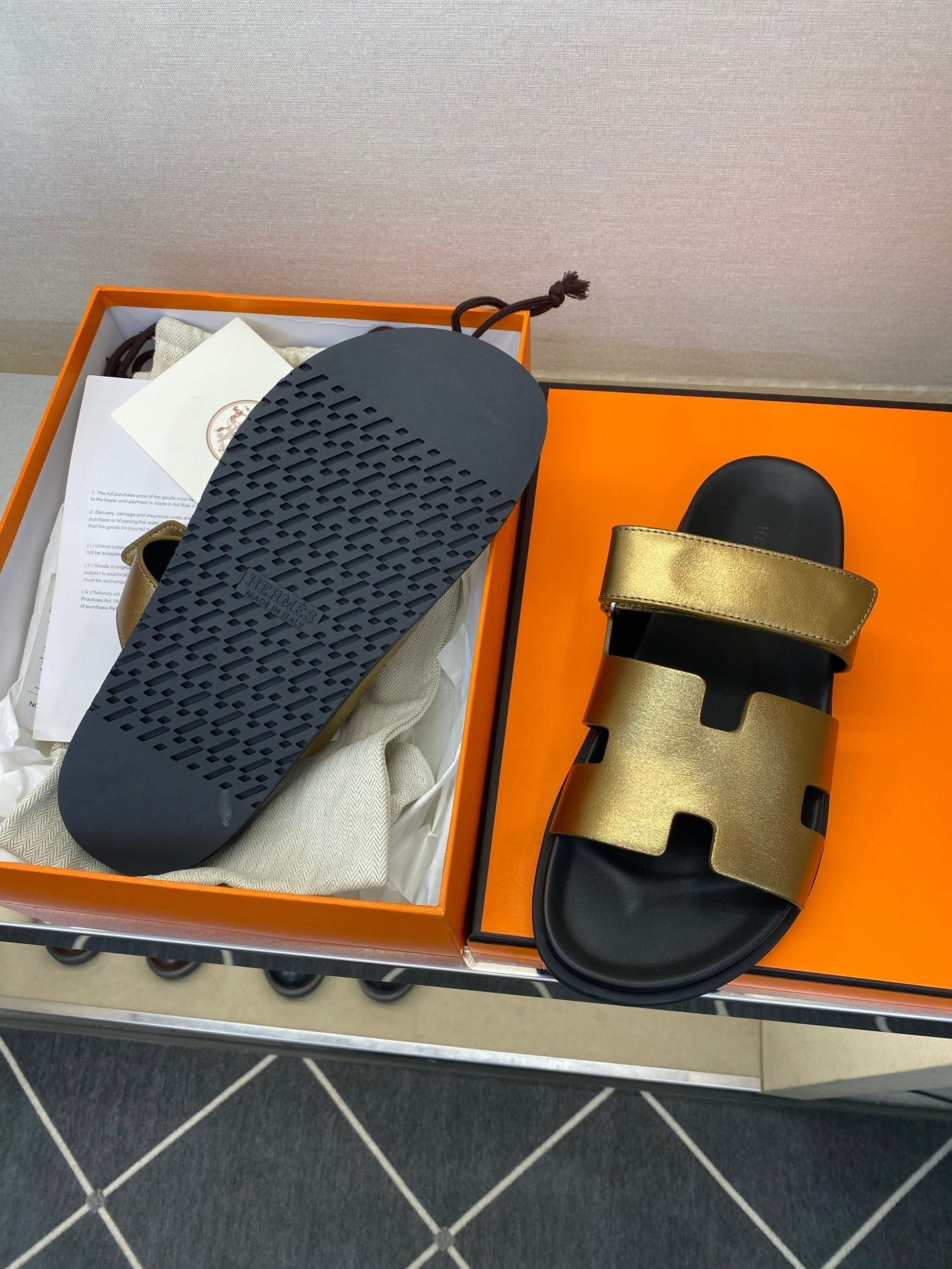 HM Men's Chypre Sandals Gold Calfskin 647574