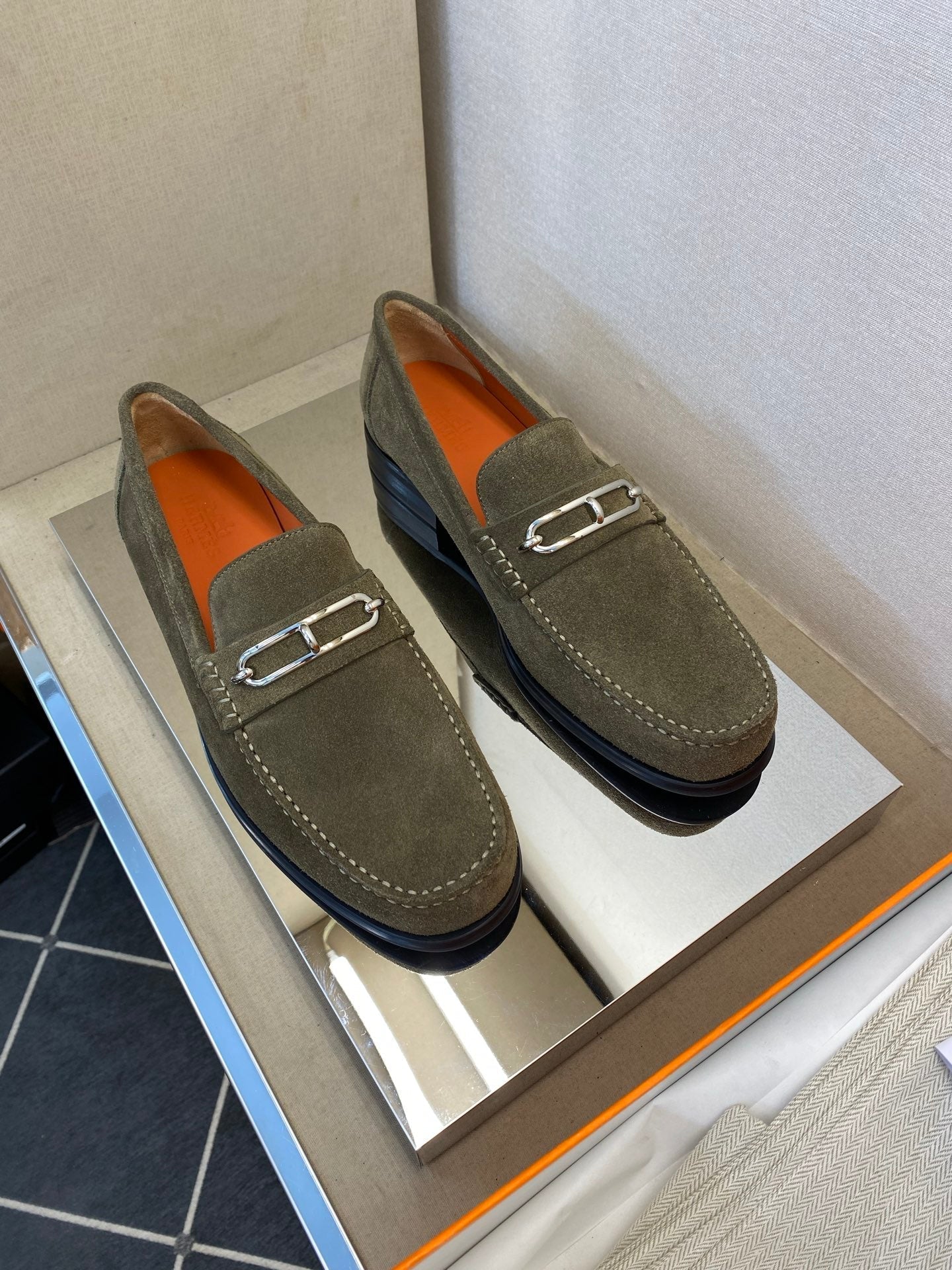 HM Men's Colette Loafer Olive Green Suede 680423