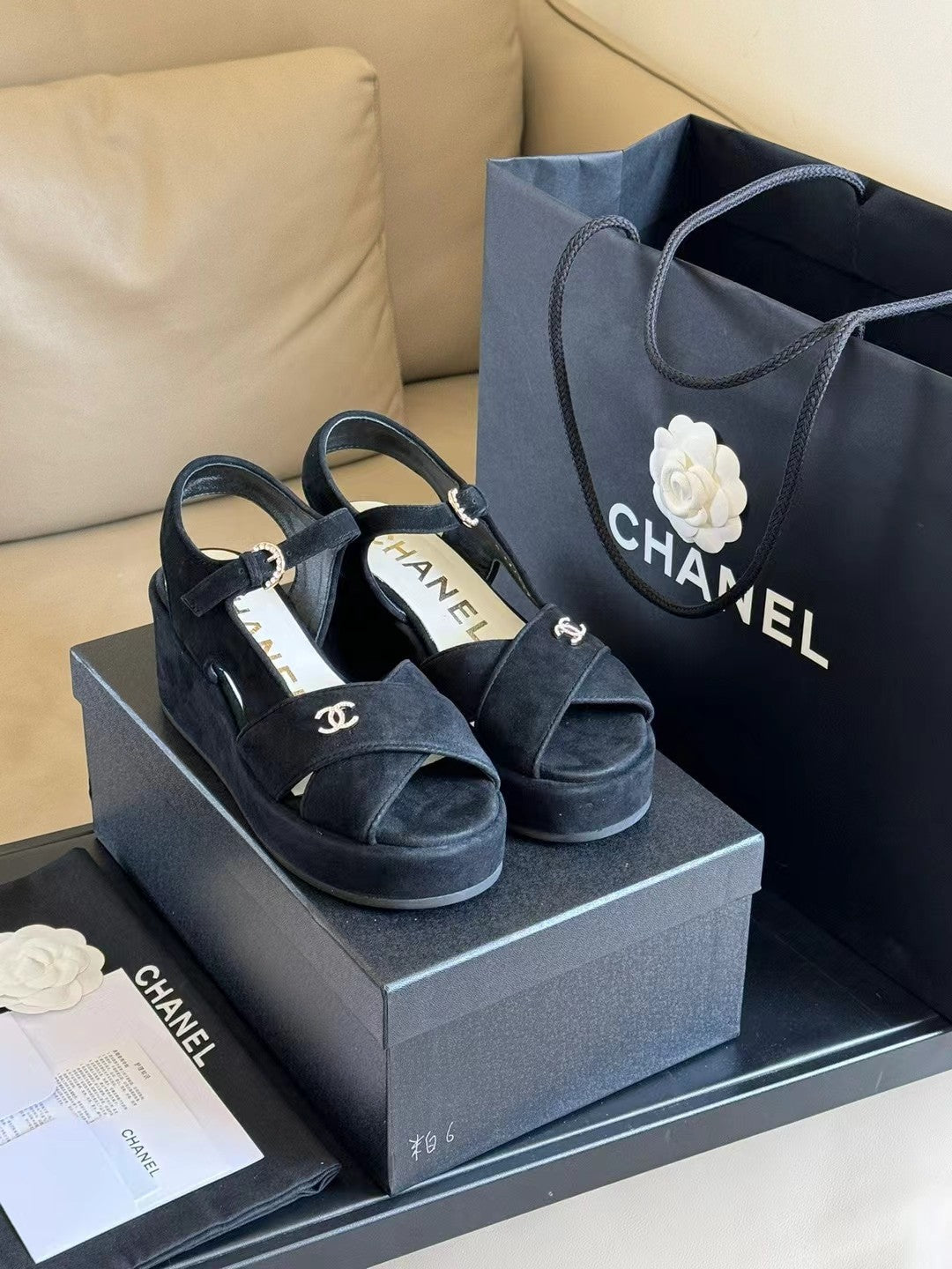 CC CLASSIC WEDGE SANDALS IN BLACK LAMBSKIN SUEDE