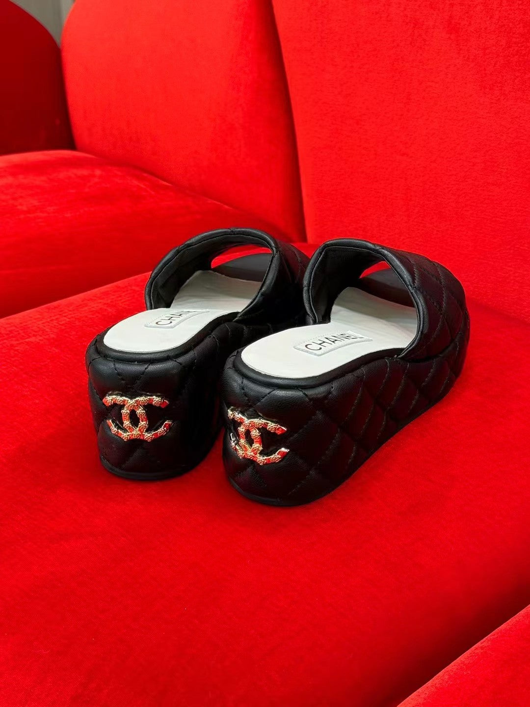 CC WEDGE HEELS BLACK LAMBSKIN