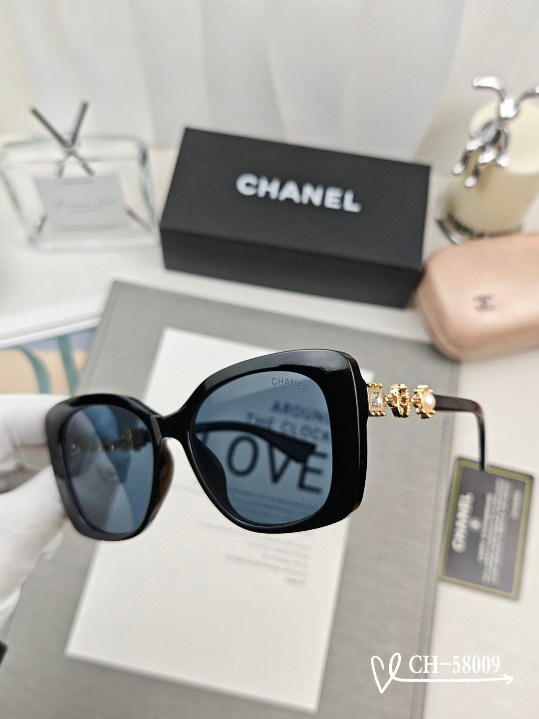 Chanel Sunglasses 558276