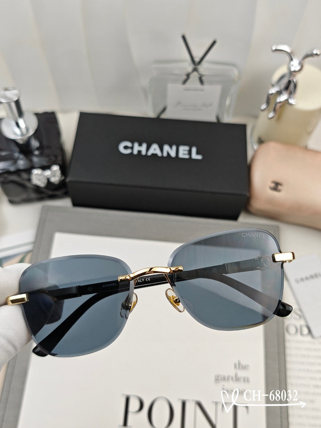 Chanel Sunglasses 560765