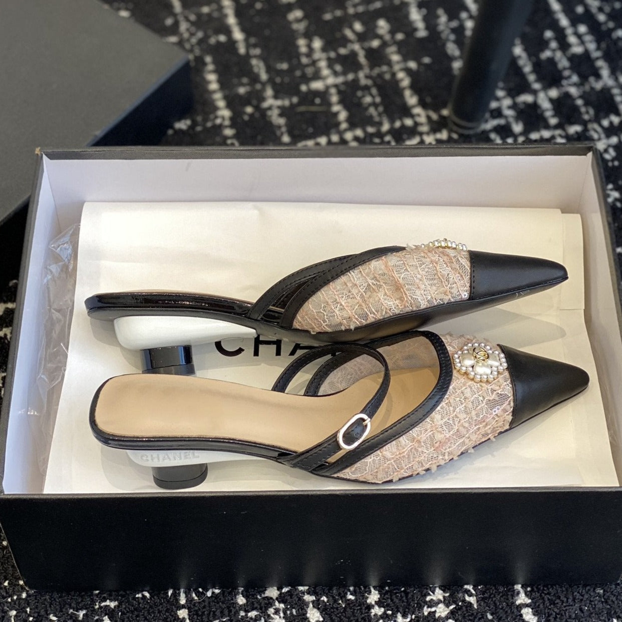 mule sandal beige tweed black lambskin