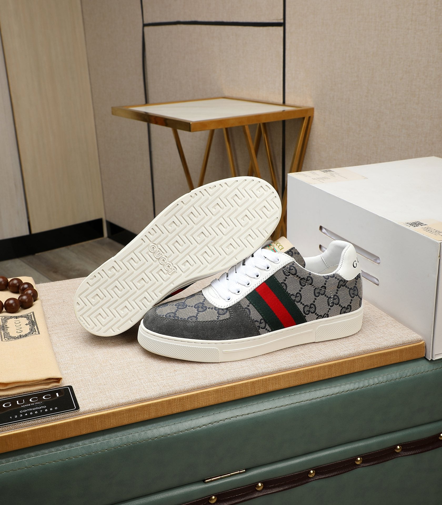 GG Men's Sneaker Grey Suede Canvas 487992