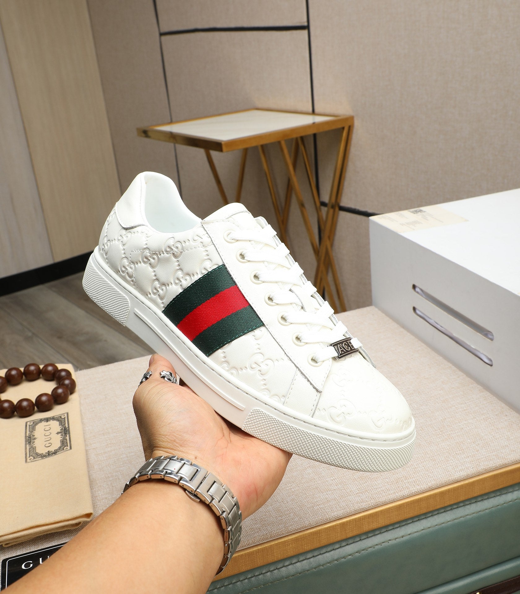 GG Men's ACE Sneaker White Embossed Calfskin 516600