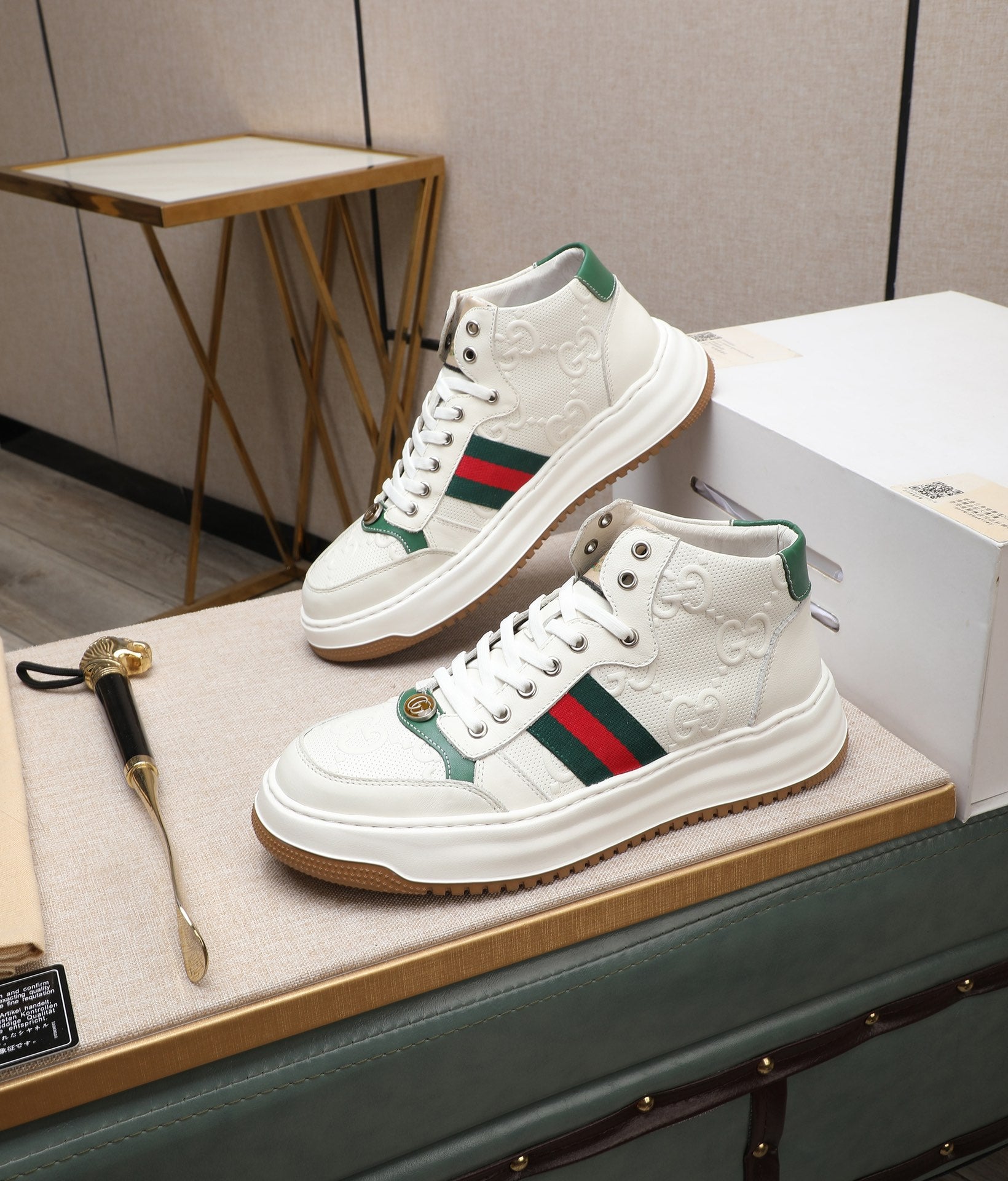 GG Men's Screener Sneaker White Cowhide 440159