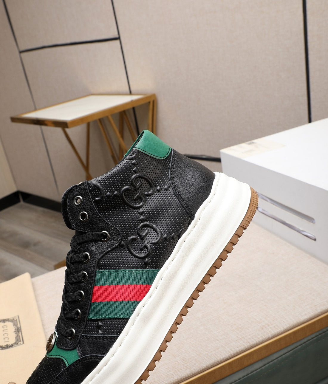 GG Men's Screener Sneaker Black Cowhide 440160