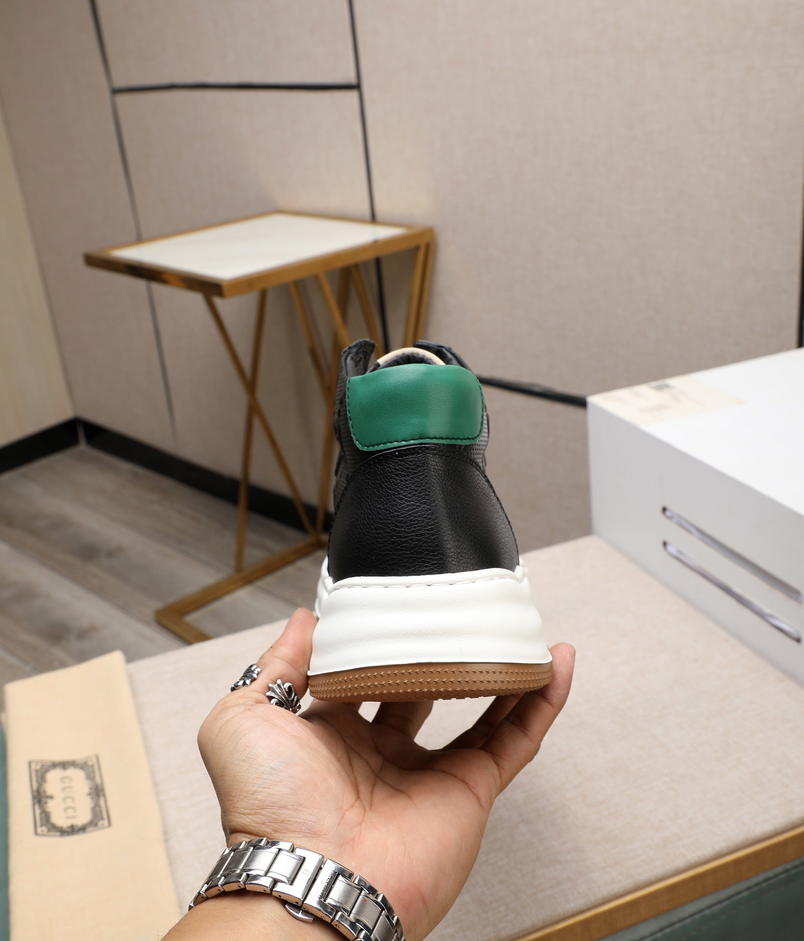 GG Men's Screener Sneaker Black Cowhide 440160