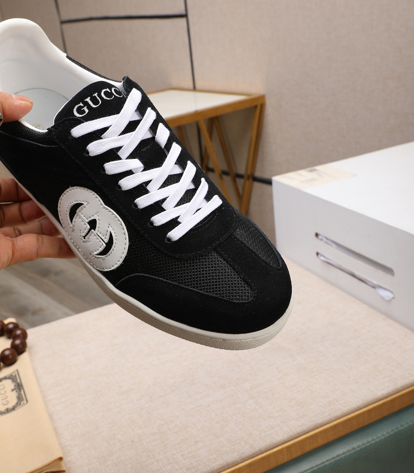 GG Men's G75 Sneaker Black White Mesh Suede 477879