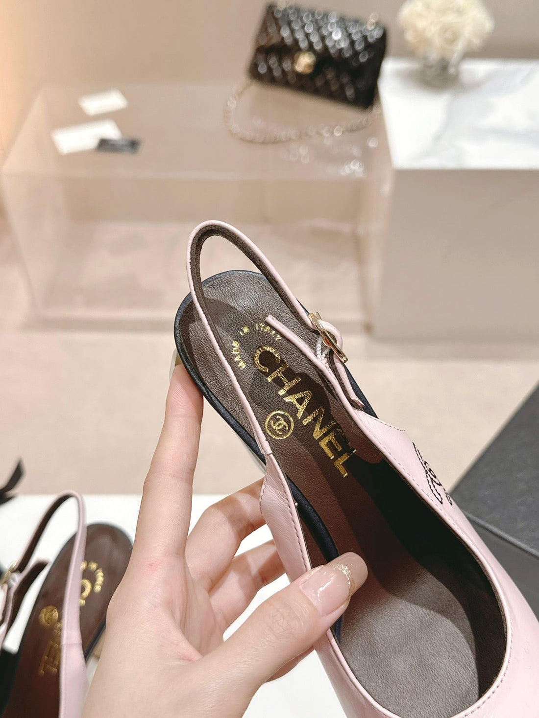 CC 24P SLINGBACKS 95MM PINK BLACK LAMBSKIN