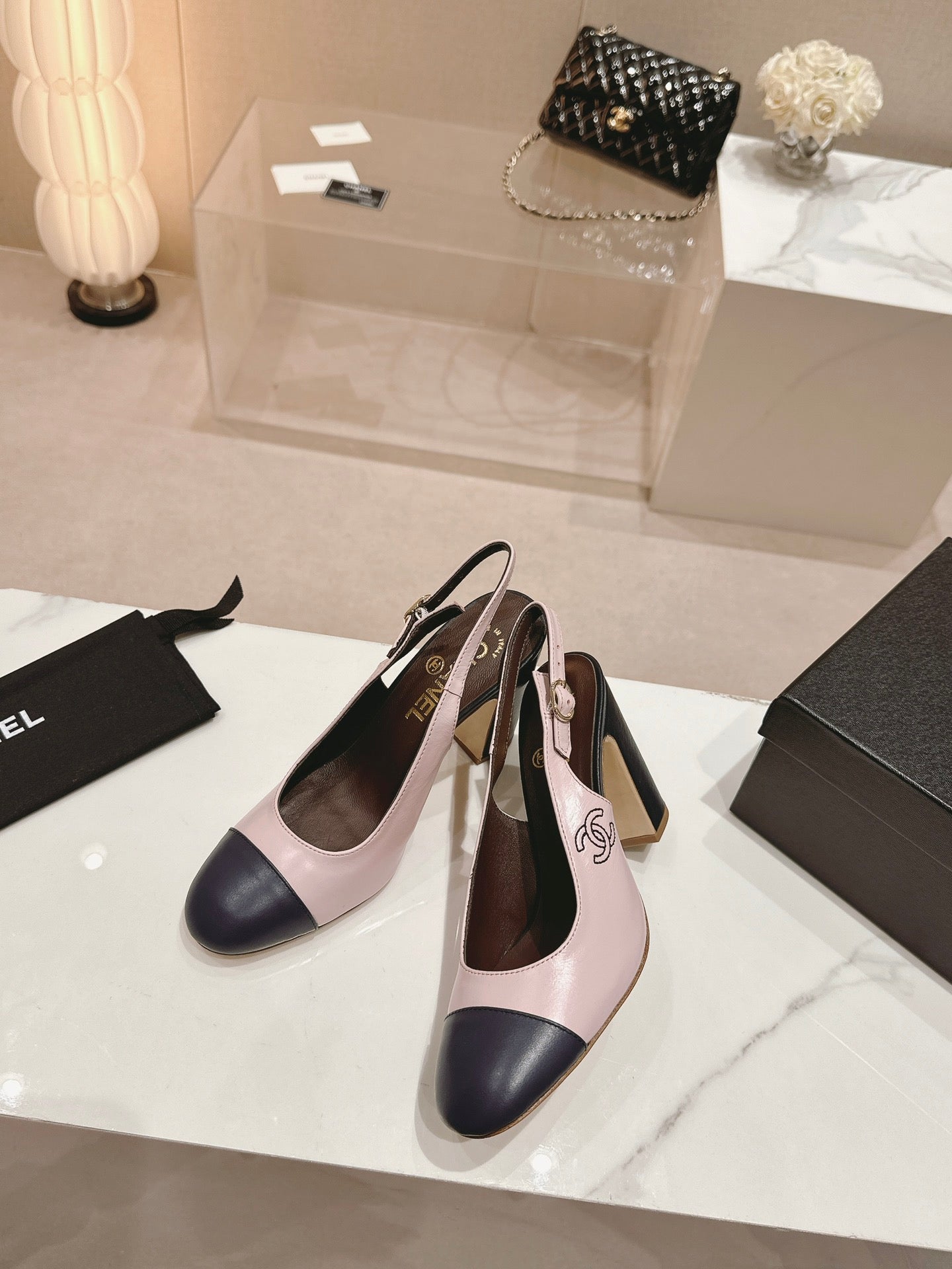 CC 24P SLINGBACKS 95MM PINK BLACK LAMBSKIN
