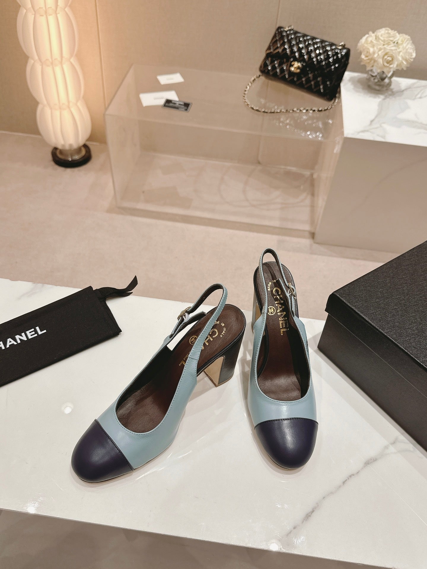 CC 24P SLINGBACKS 95MM TURQUOISE BLACK LAMBSKIN