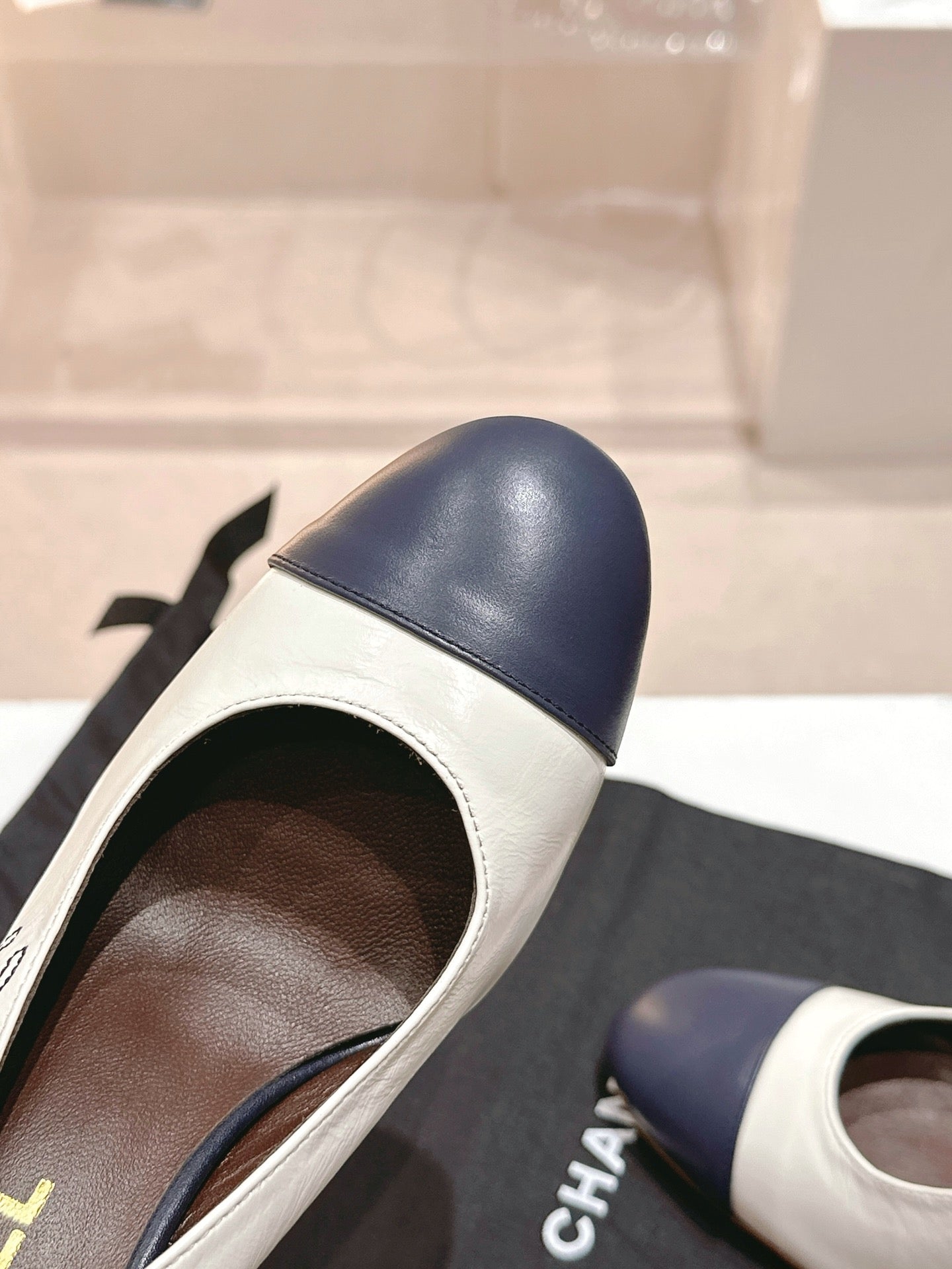 CC 24P SLINGBACKS 95MM WHITE BLACK LAMBSKIN