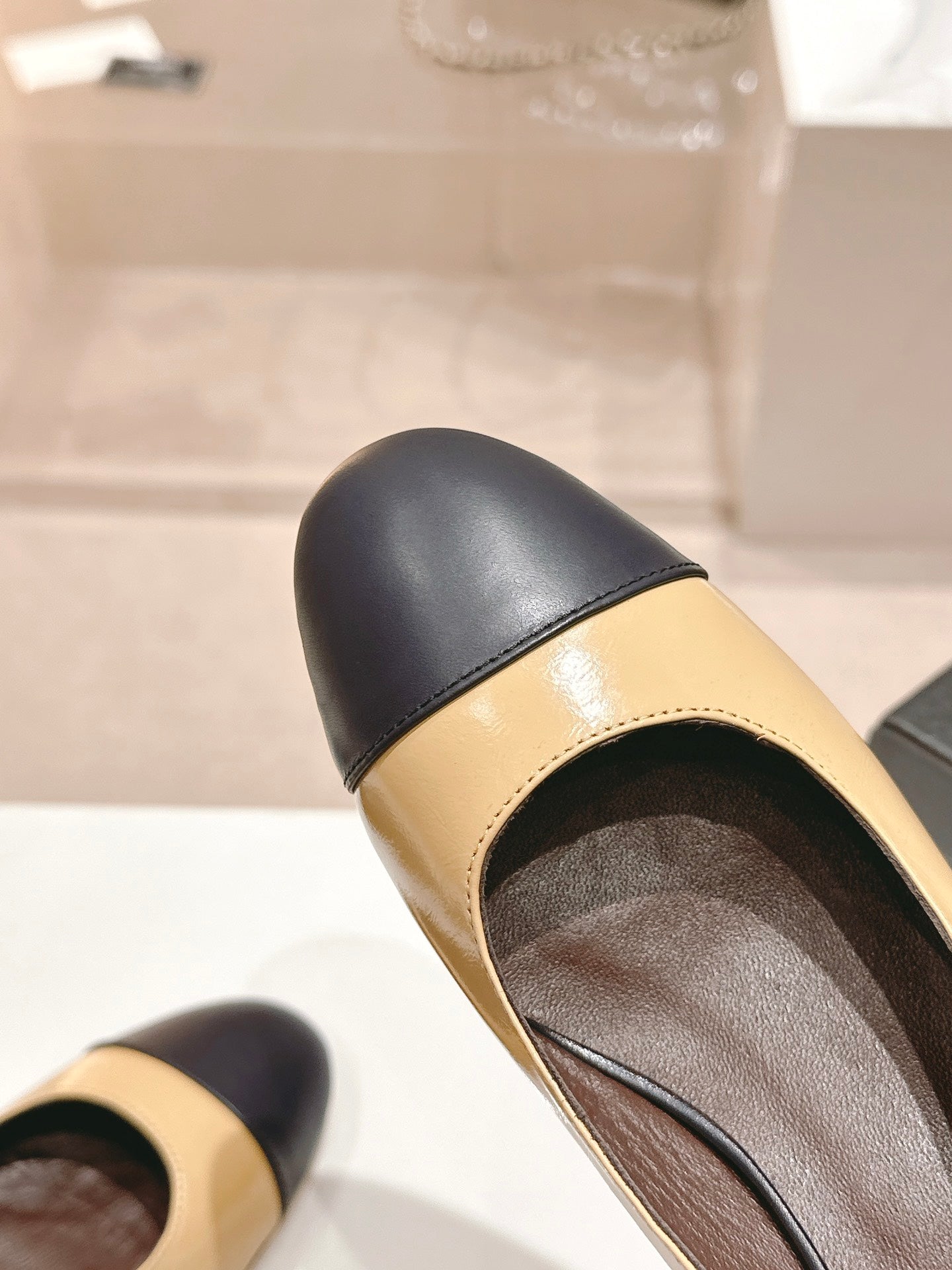 CC 24P SLINGBACKS 45MM BEIGE BLACK LAMBSKIN