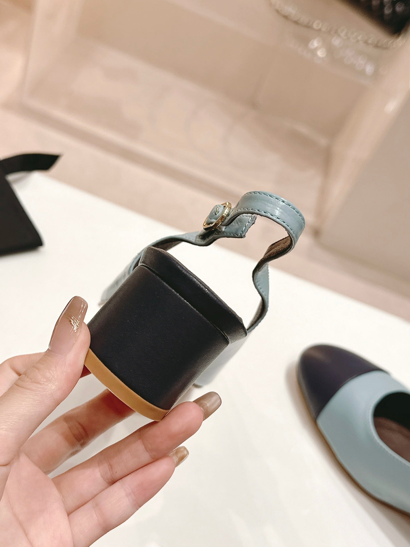 CC 24P SLINGBACKS 45MM TURQUOISE BLACK LAMBSKIN