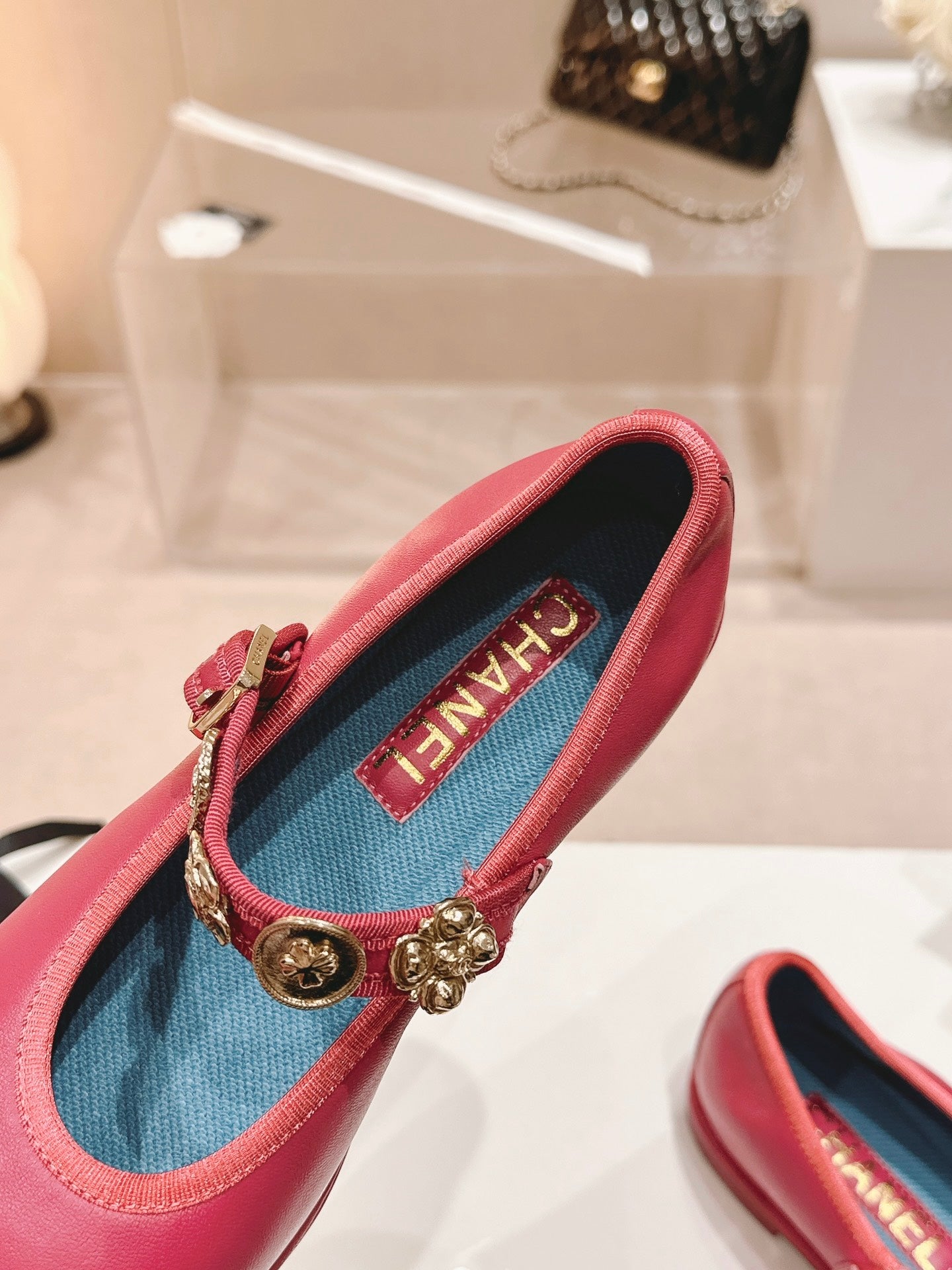 CC MARY JANES DARK RED CALFSKIN LIGHT GOLD METALIC