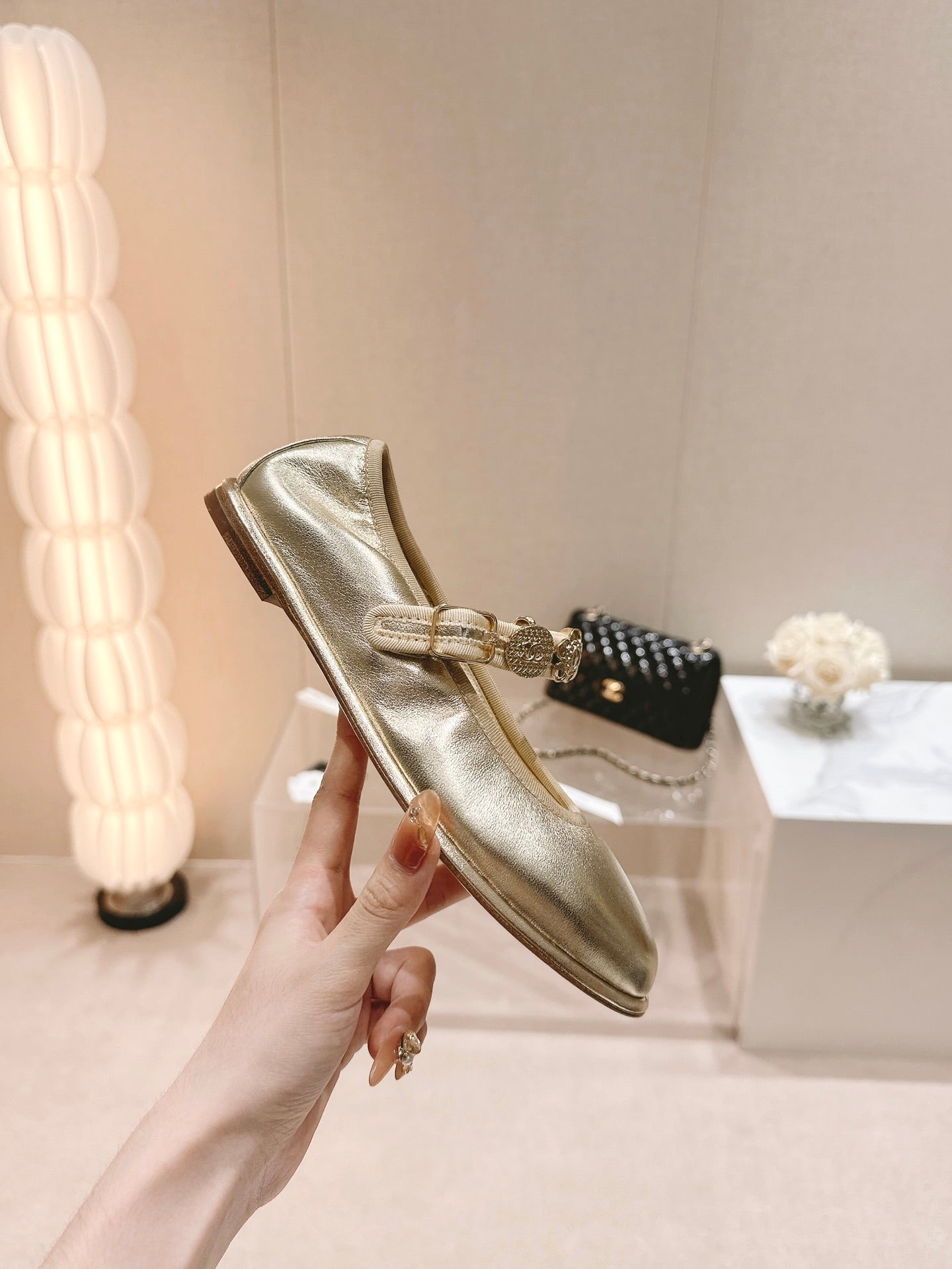 CC MARY JANES GOLD METALIC CALFSKIN LIGHT GOLD METALIC