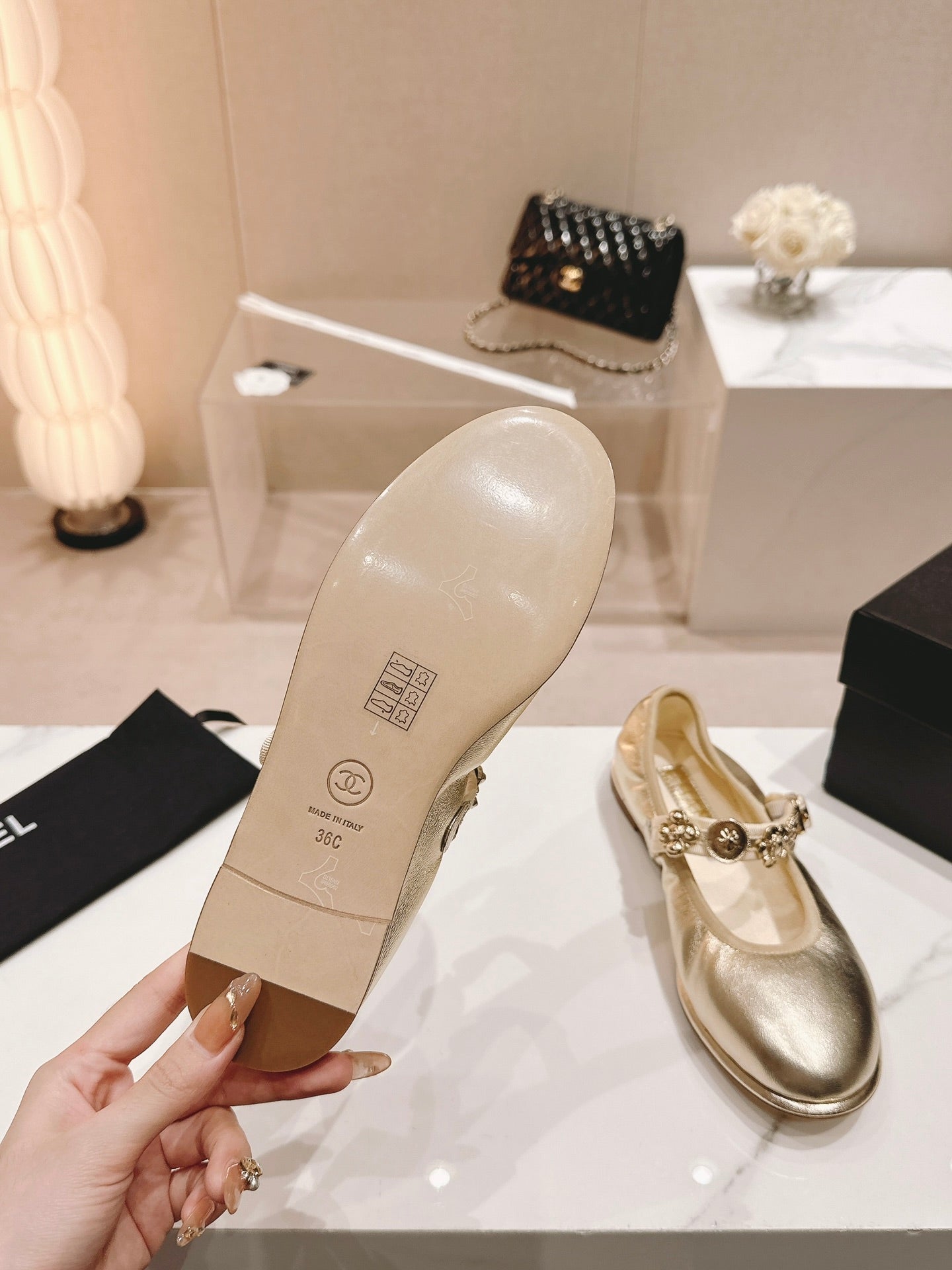 CC MARY JANES GOLD METALIC CALFSKIN LIGHT GOLD METALIC