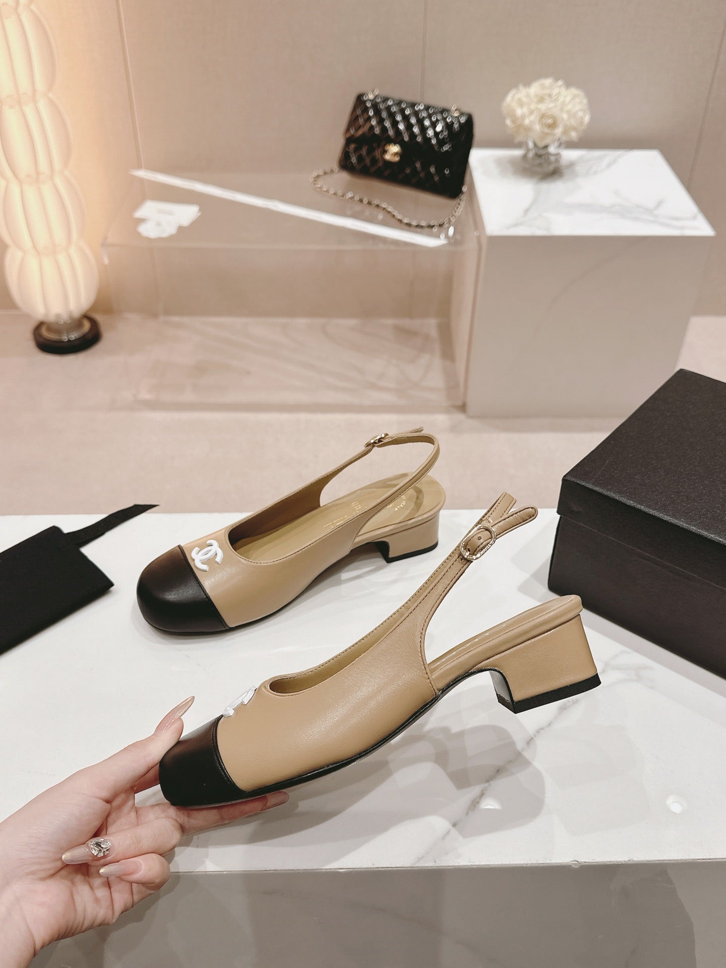 CC 2024 SLINGBACKS 40MM BEIGE BLACK LAMBSKIN